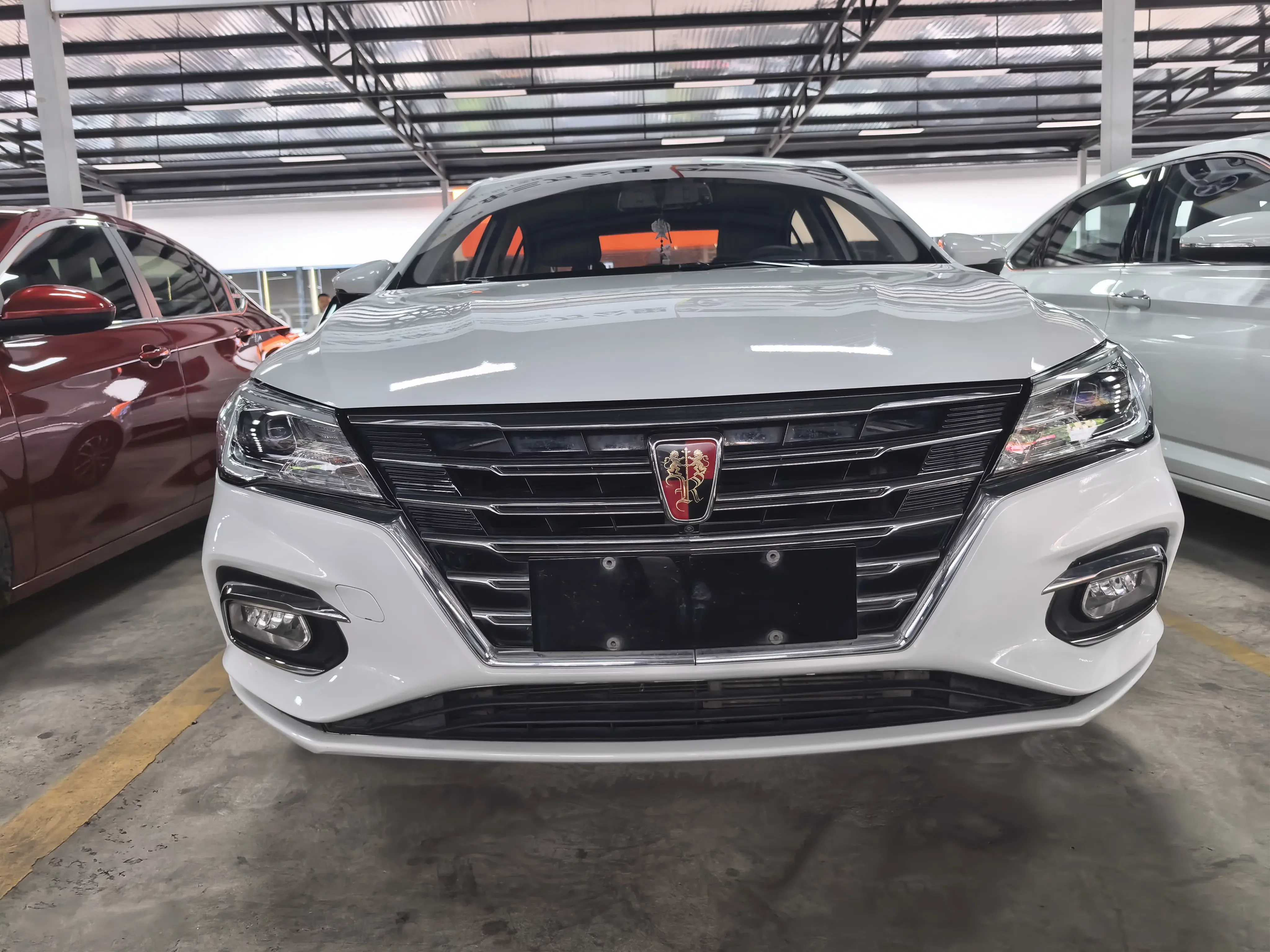Roewe i5