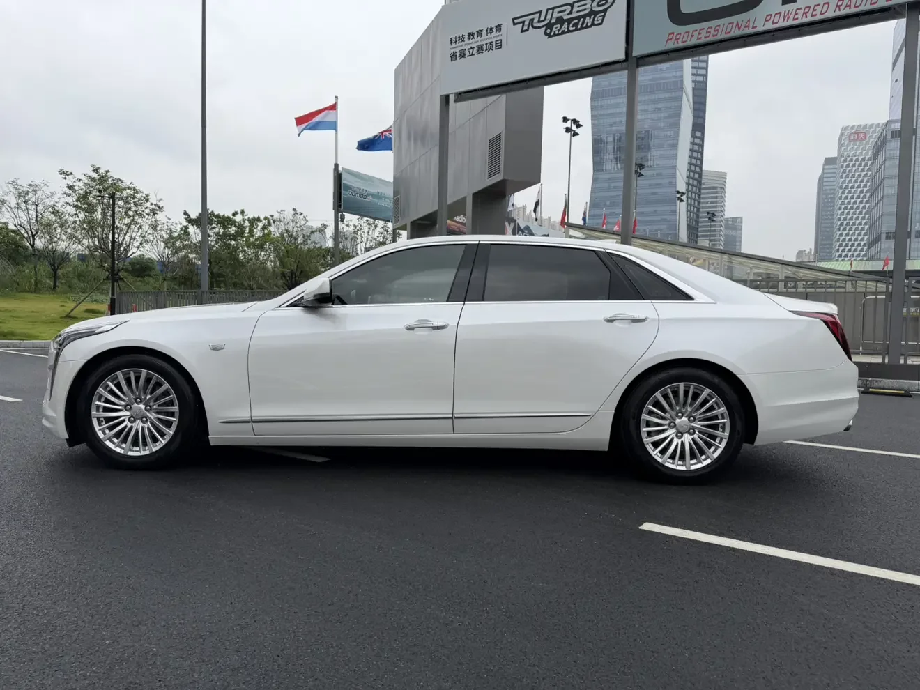 Cadillac CT6