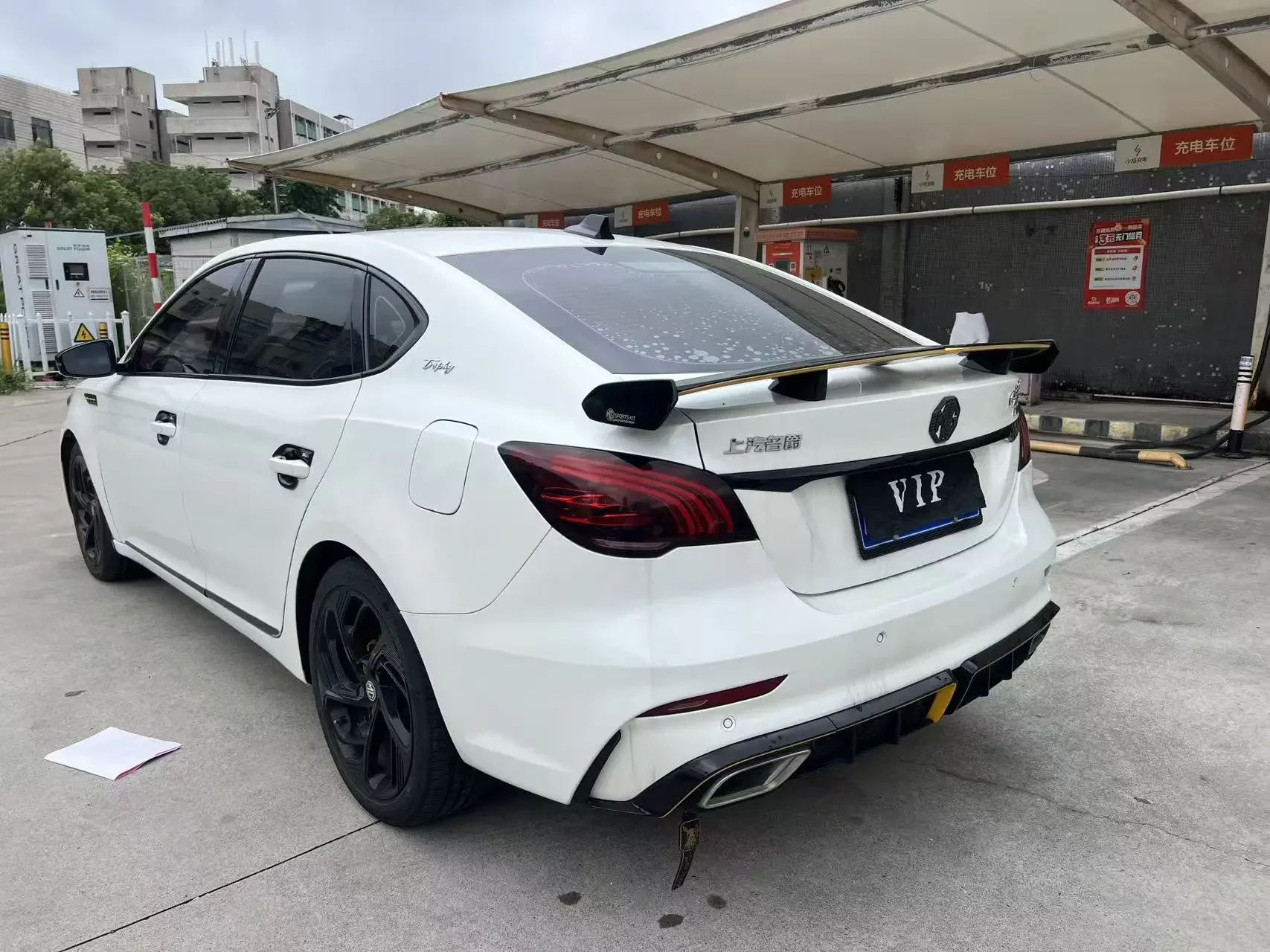 MG 6