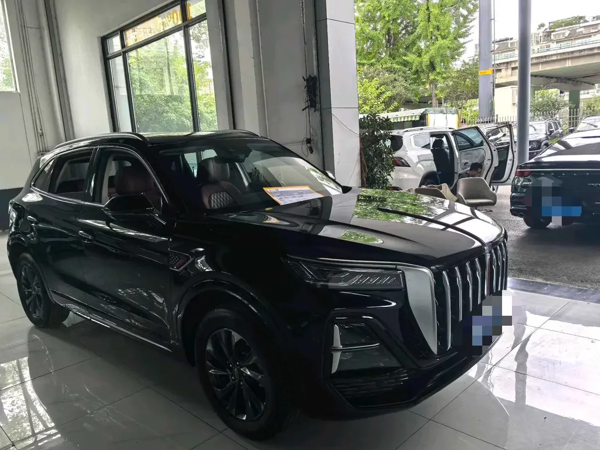 Hongqi HS5