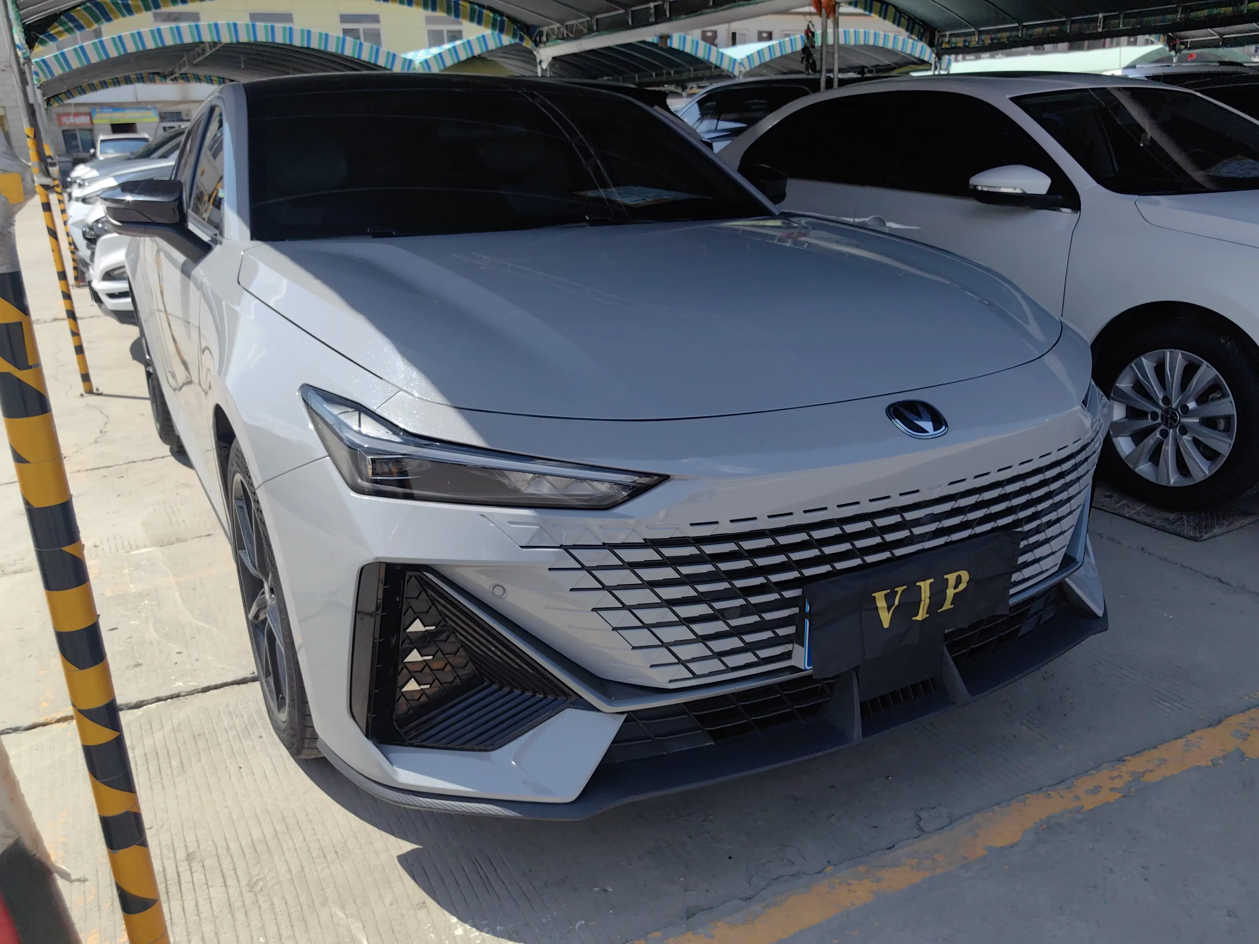 Changan UNI-V