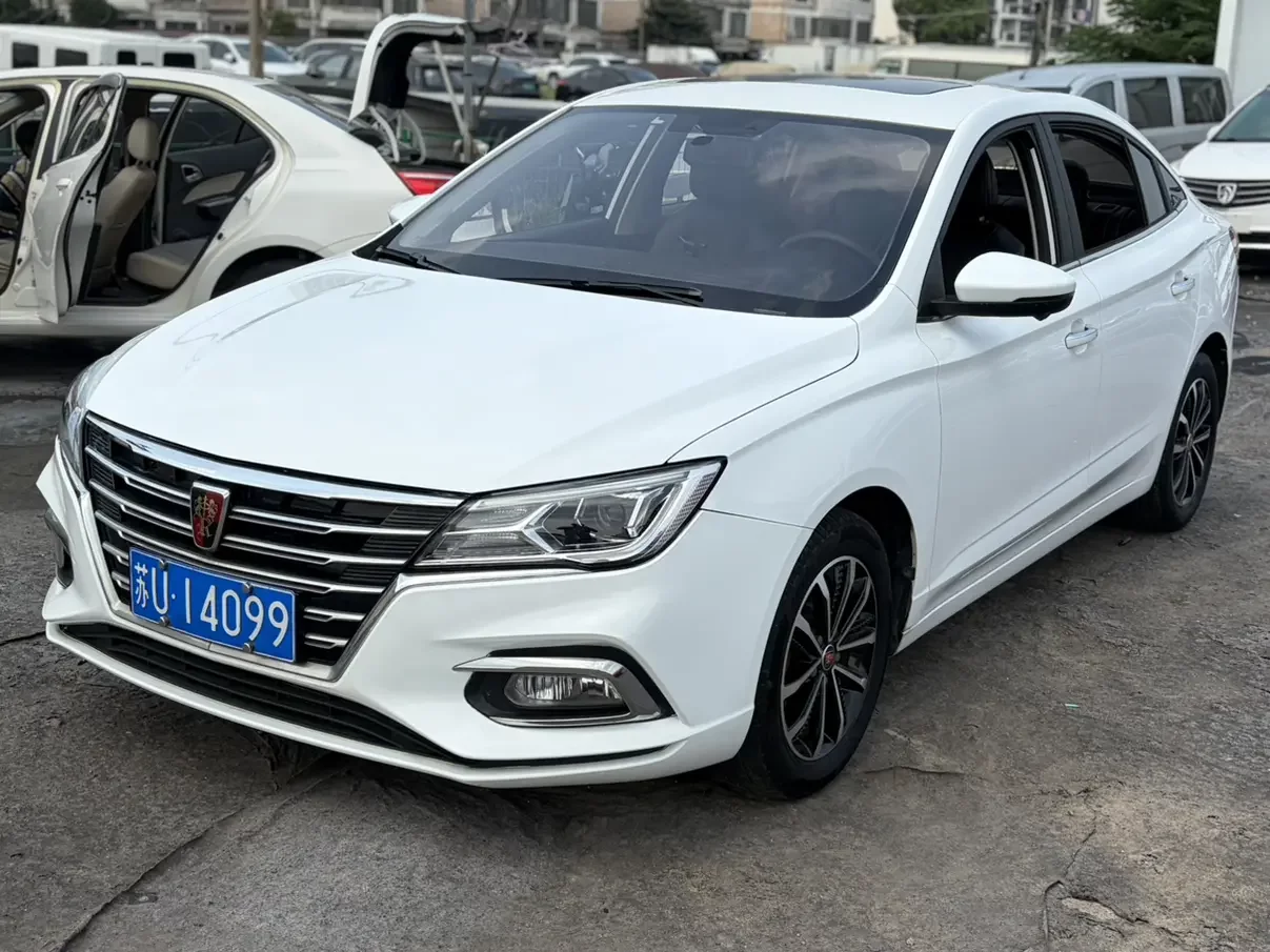 Roewe i5