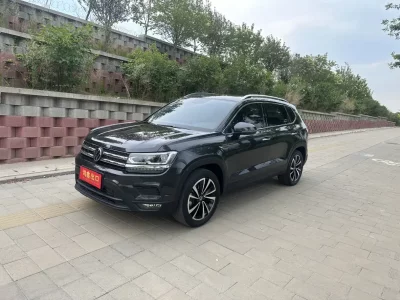 Volkswagen Tharu