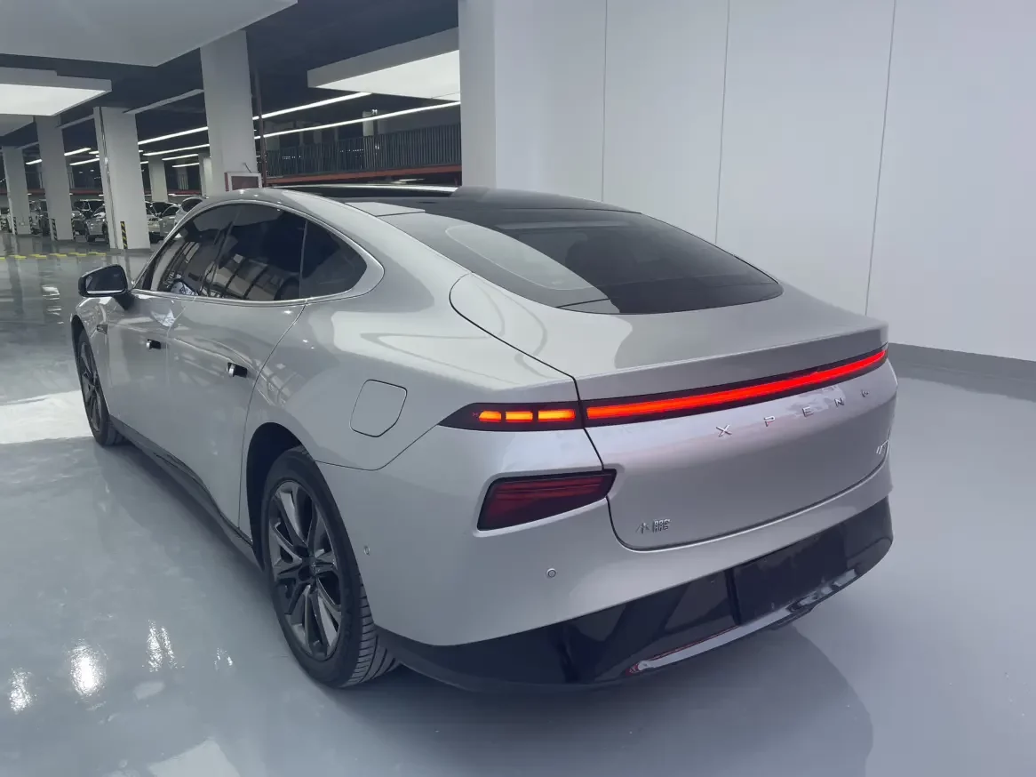 Xpeng P7