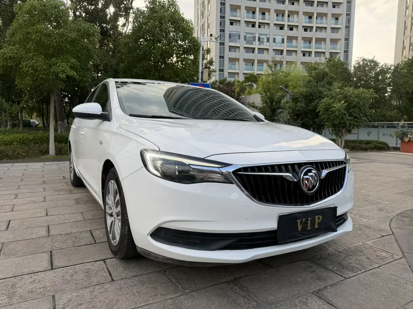 Buick Yinglang