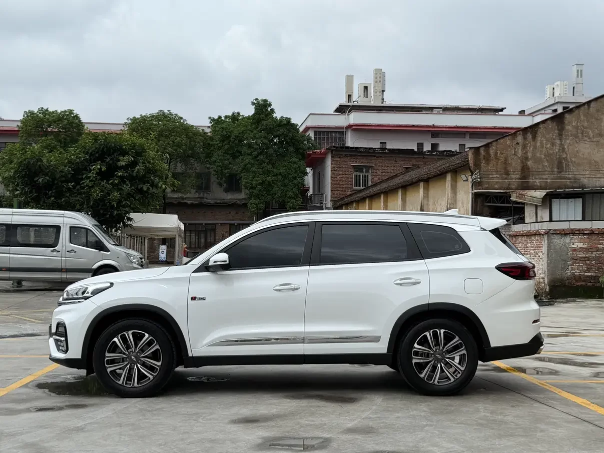 Chery Tiggo 8