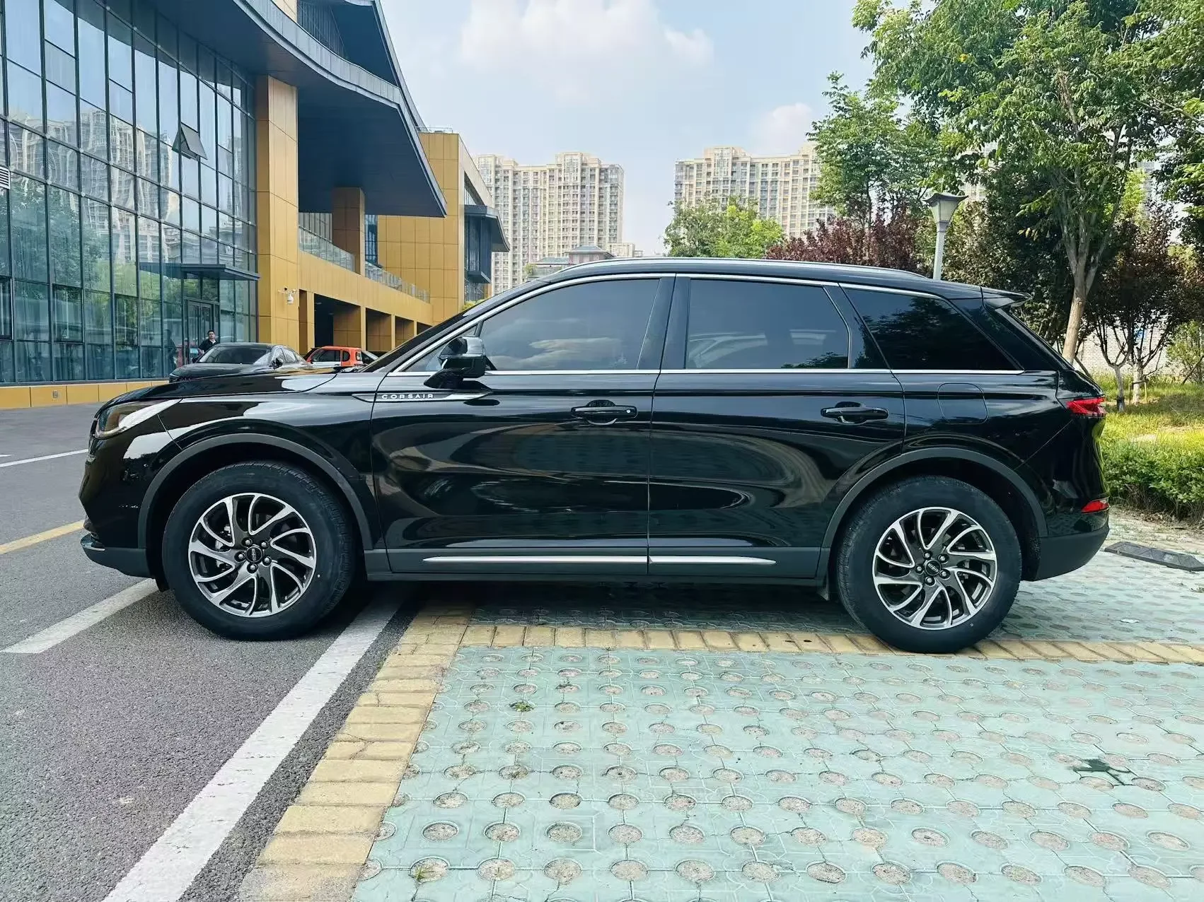 Lincoln adventurer