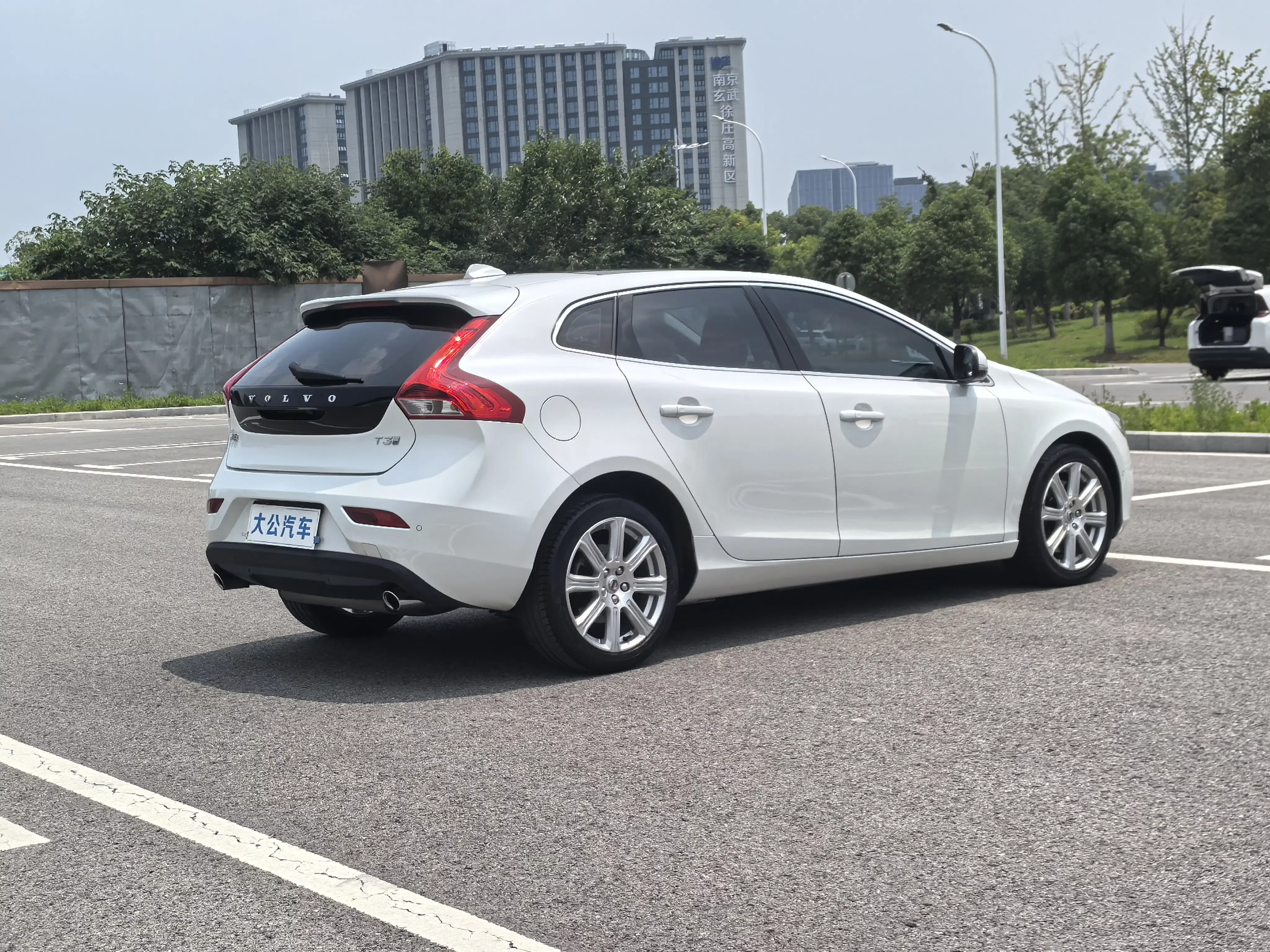 Volvo V40