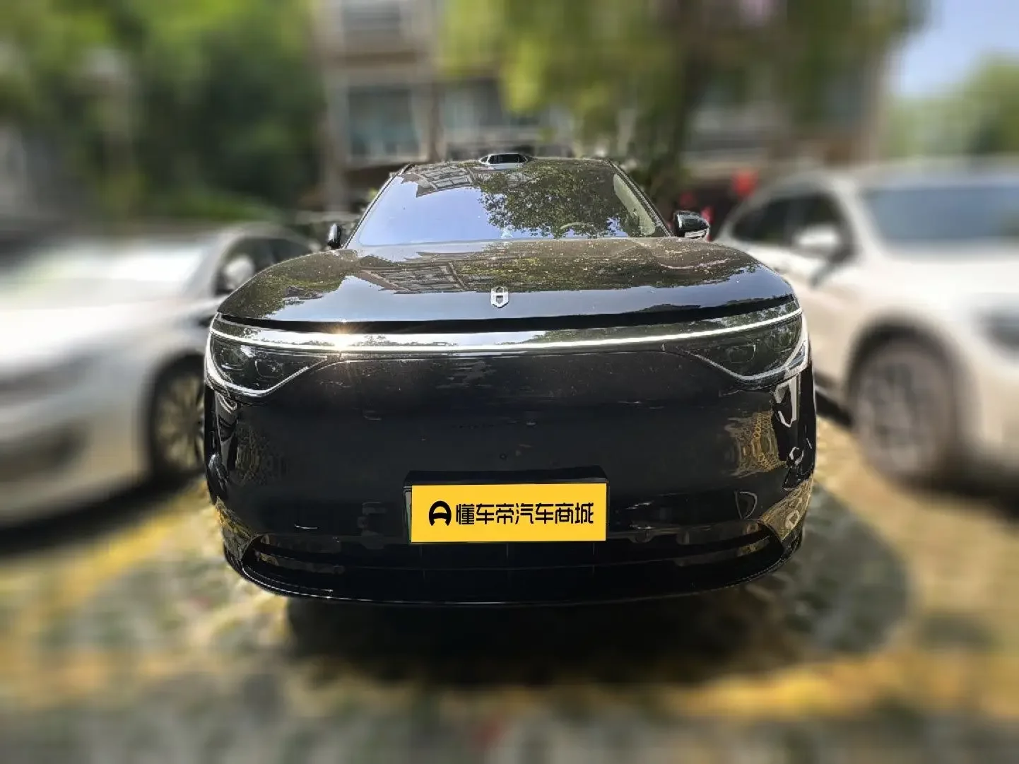 AITO QJM8