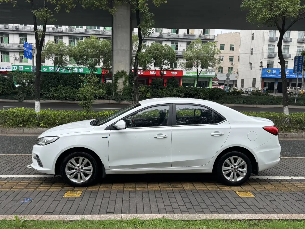 Roewe 360