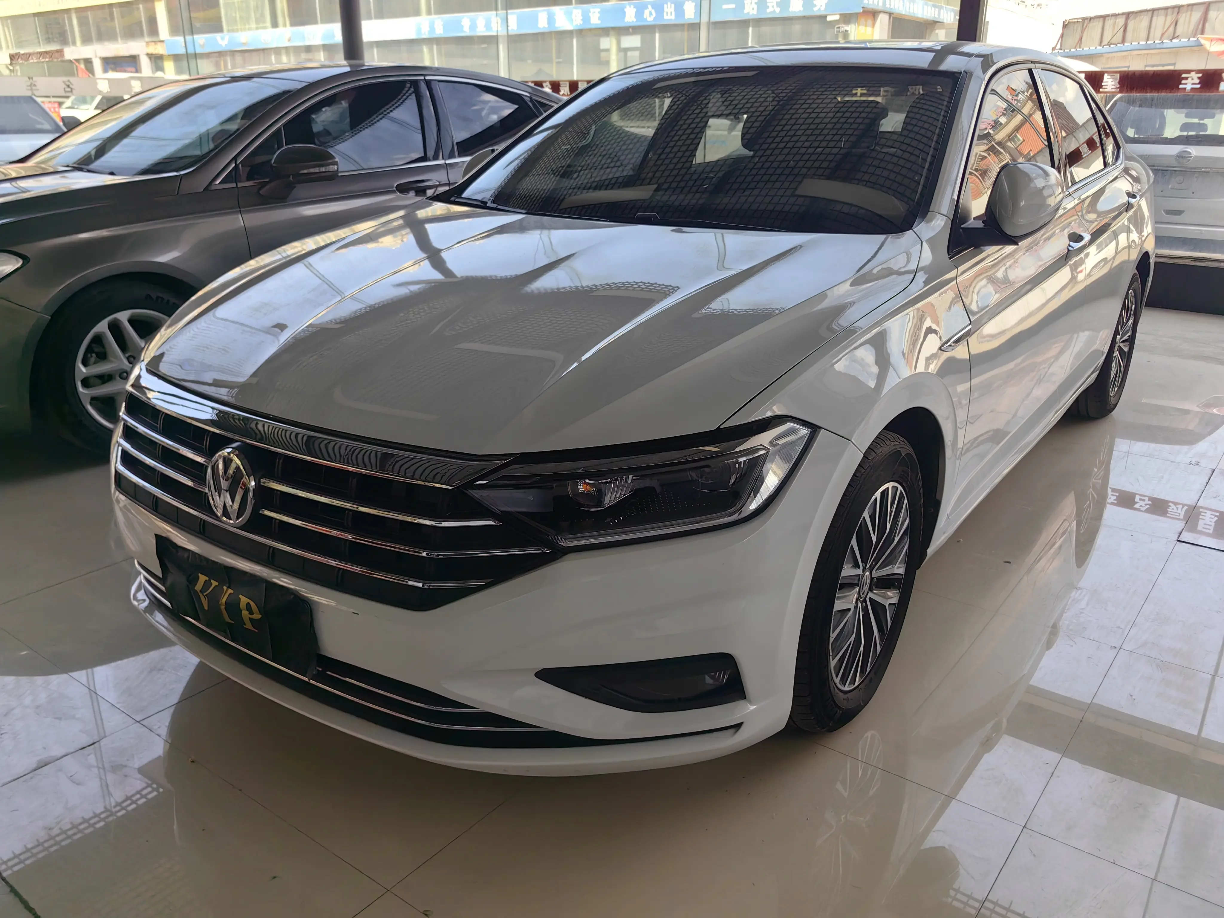 Volkswagen Sagitar