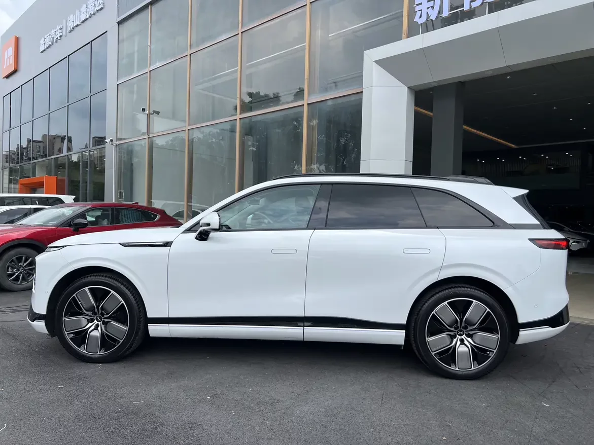 Xpeng G9