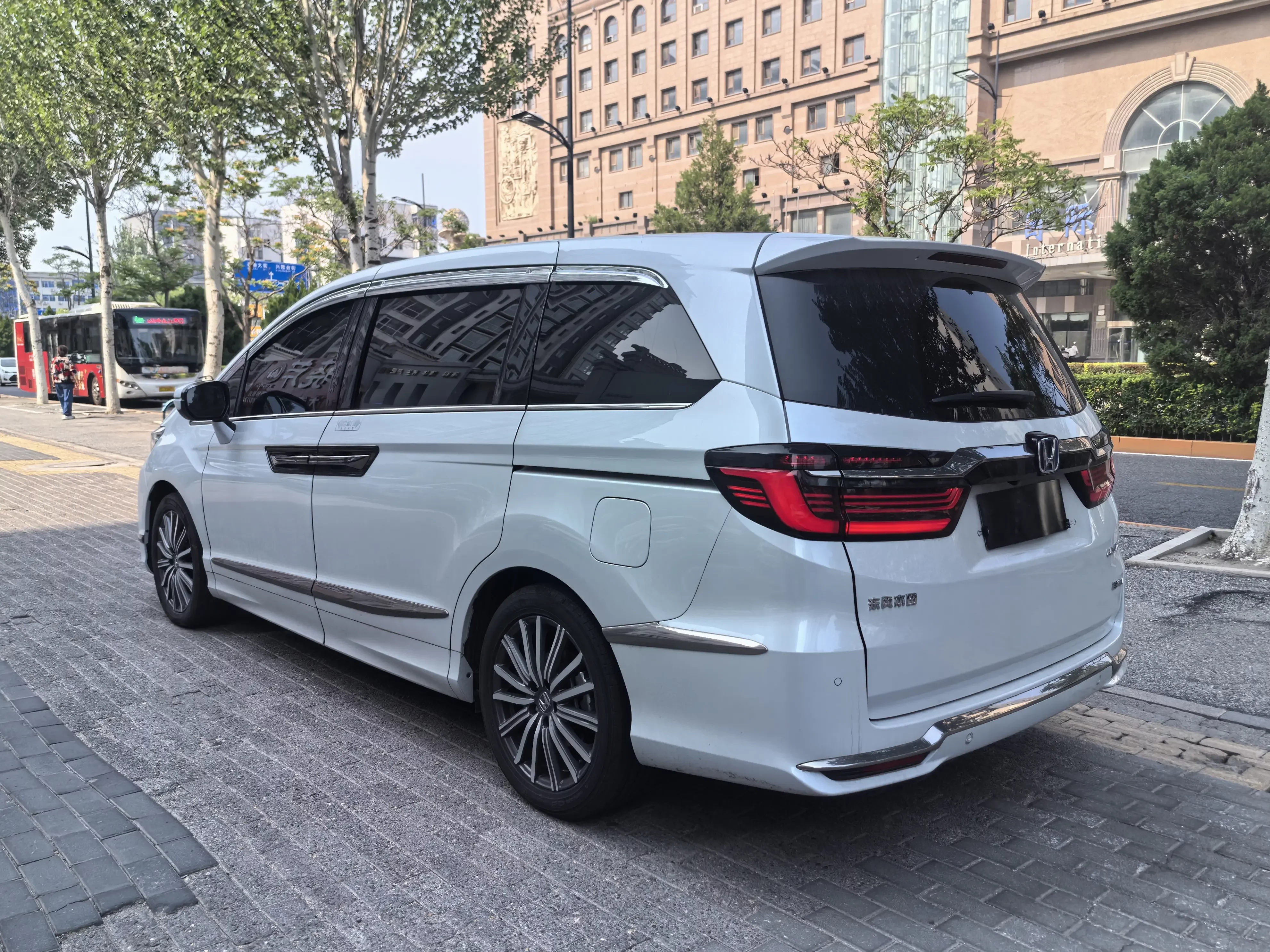Honda Elysion