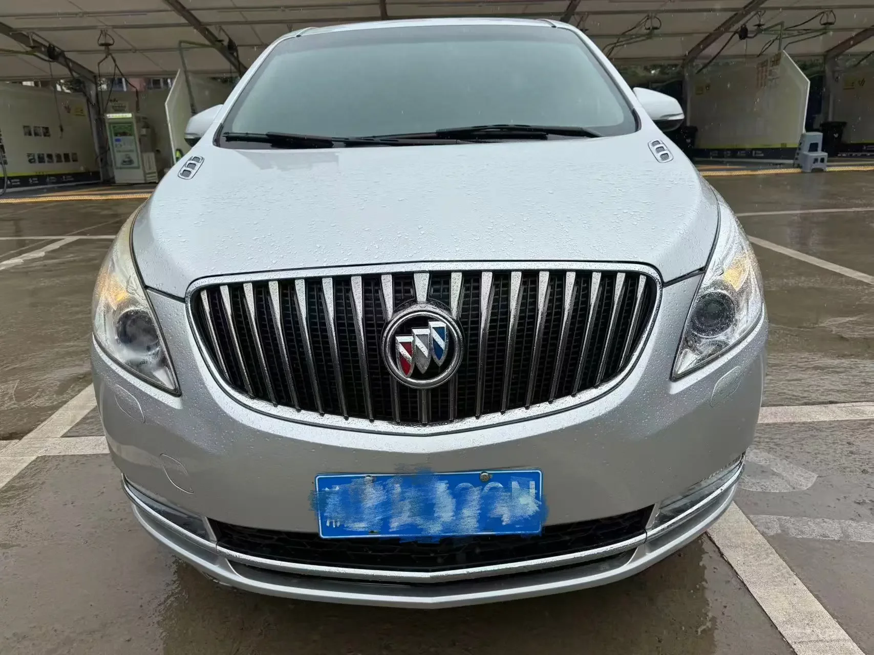 Buick GL8