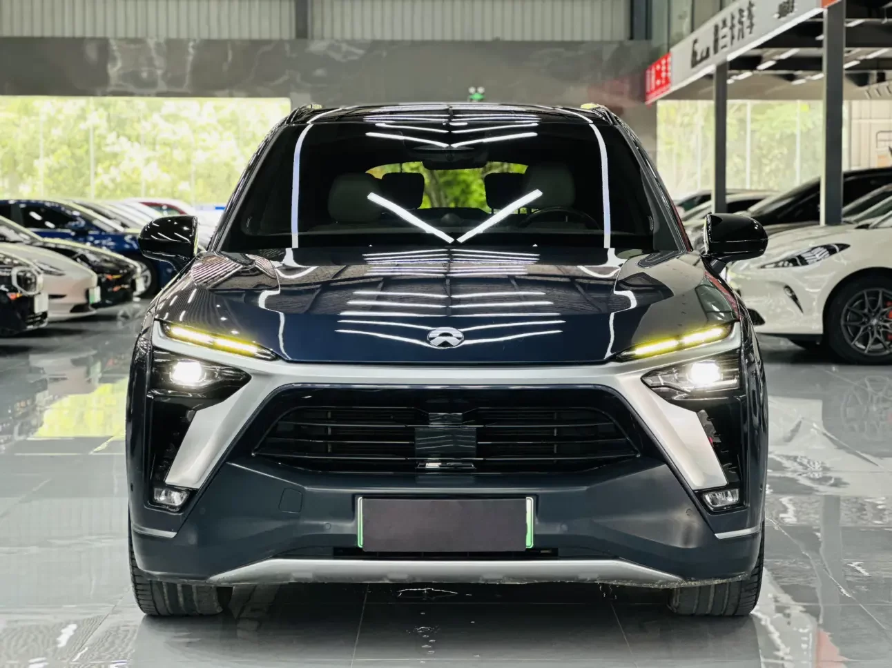 NIO ES8  из Китая