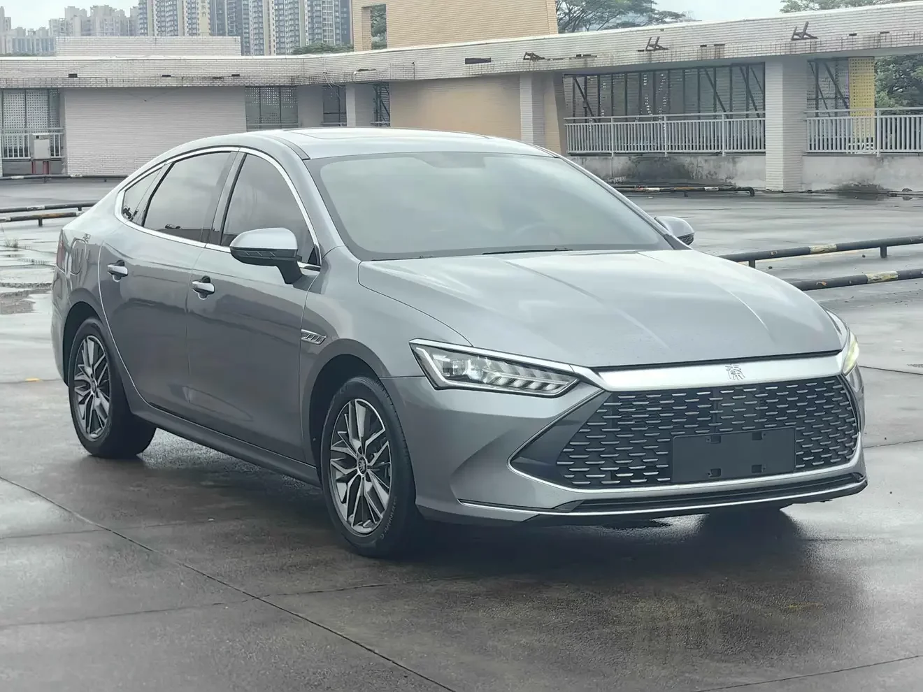 BYD Qin PLUS DM