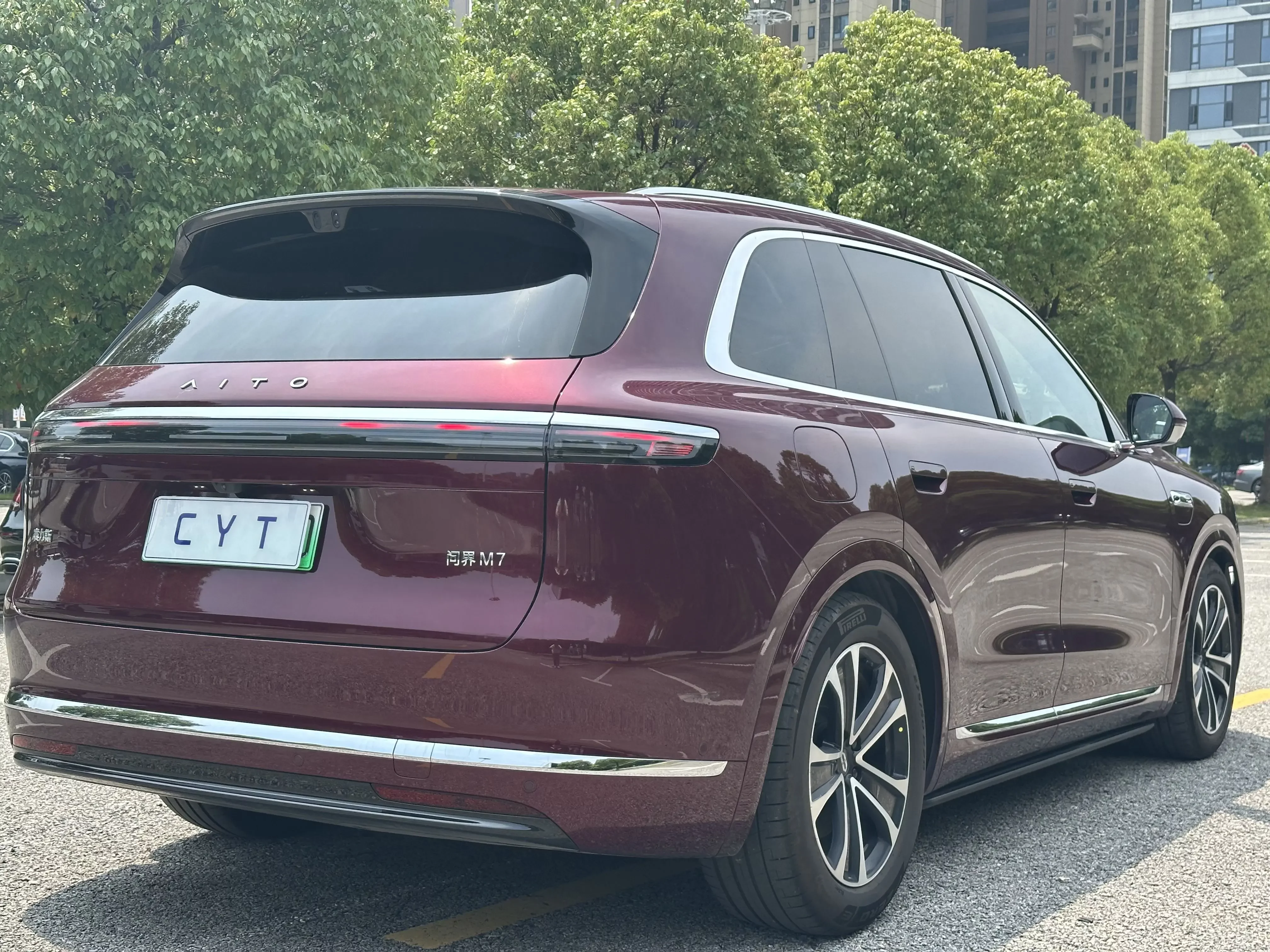 AITO M7