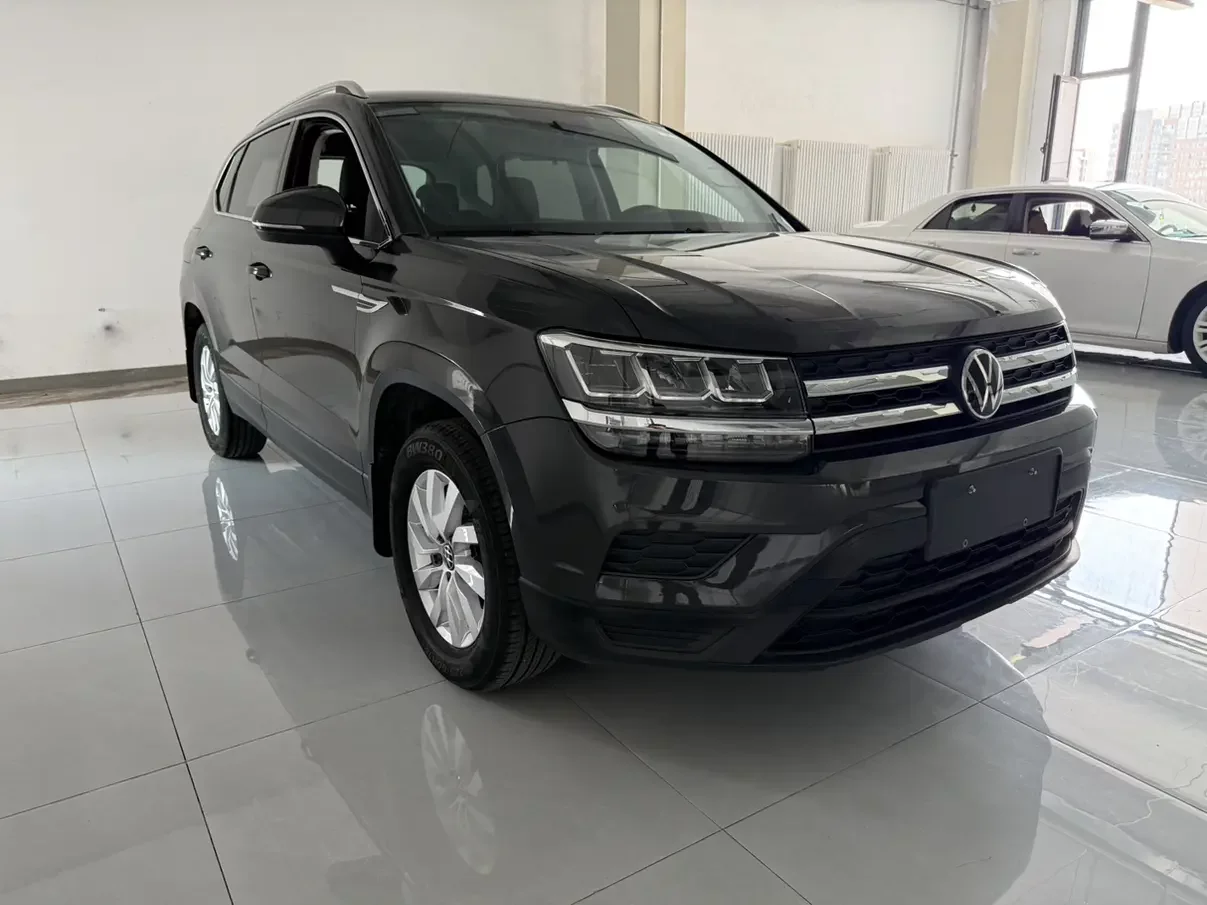 Volkswagen Tharu