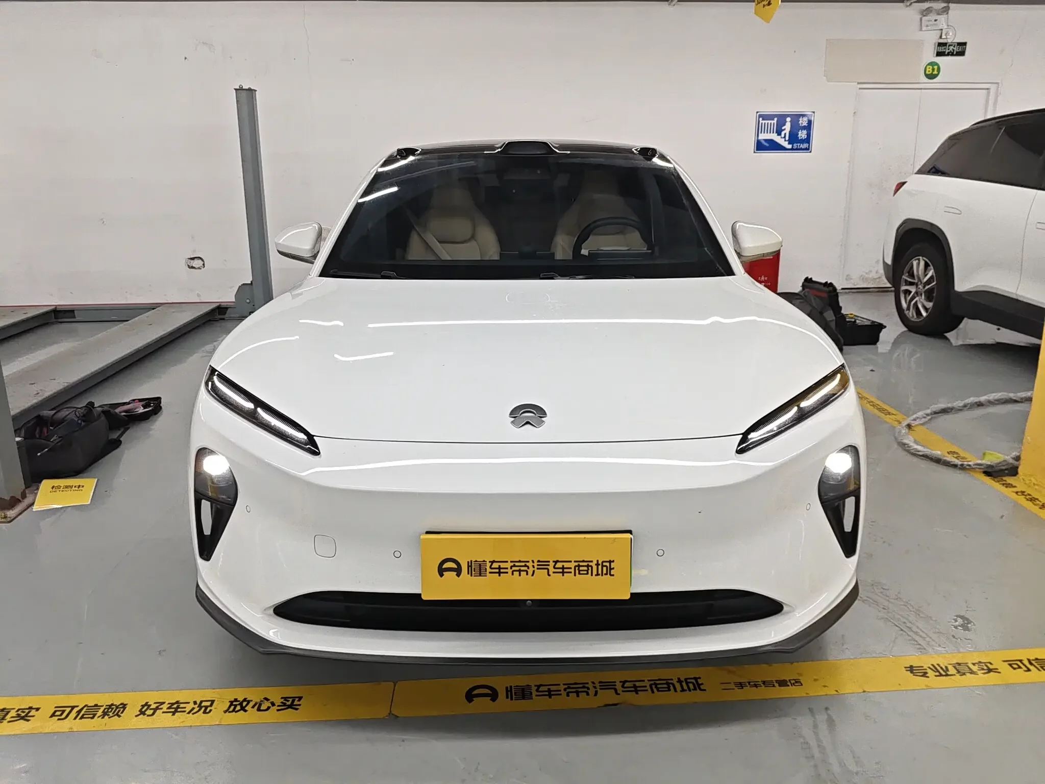 NIO ET5  из Китая
