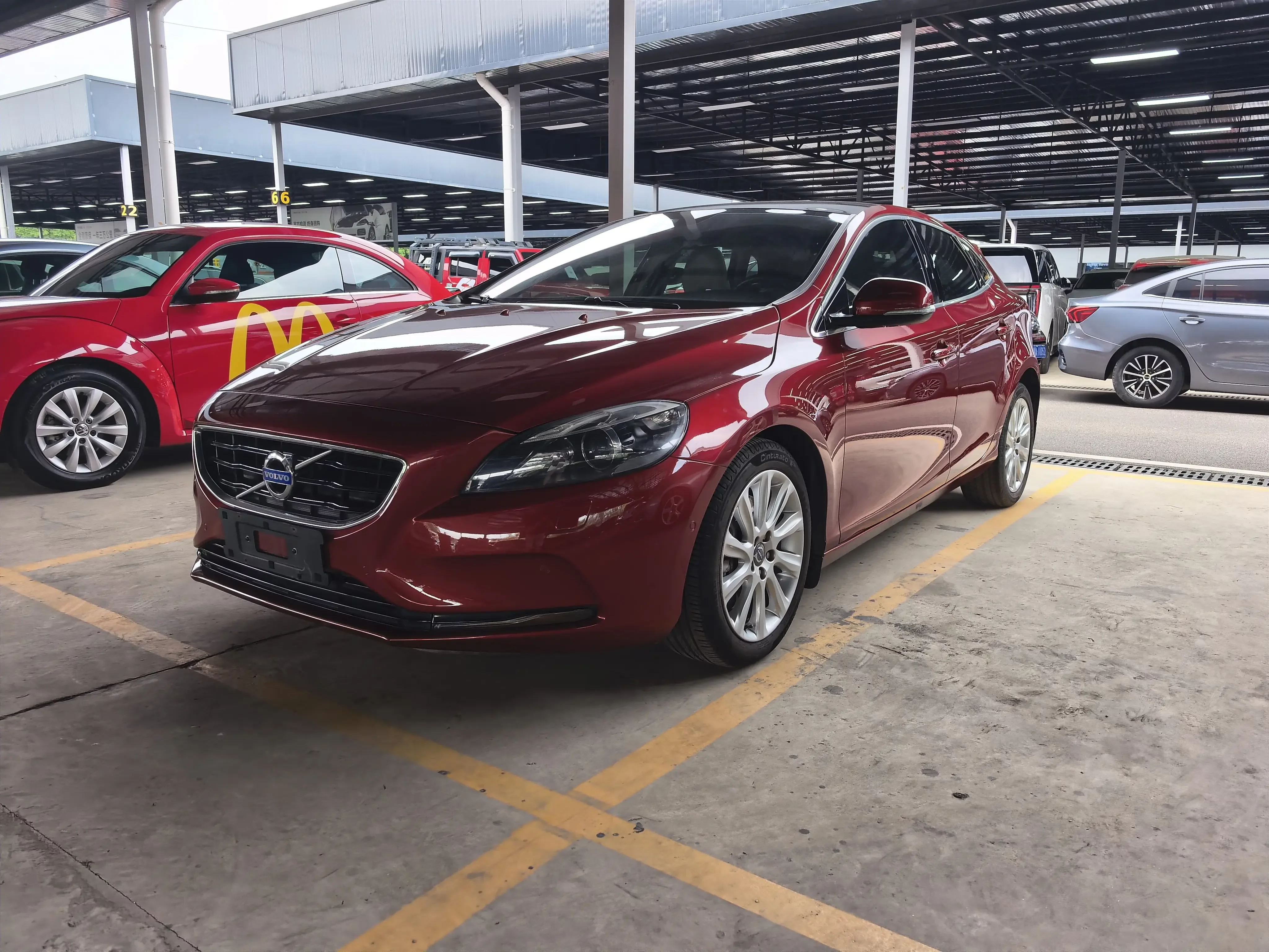 Volvo V40