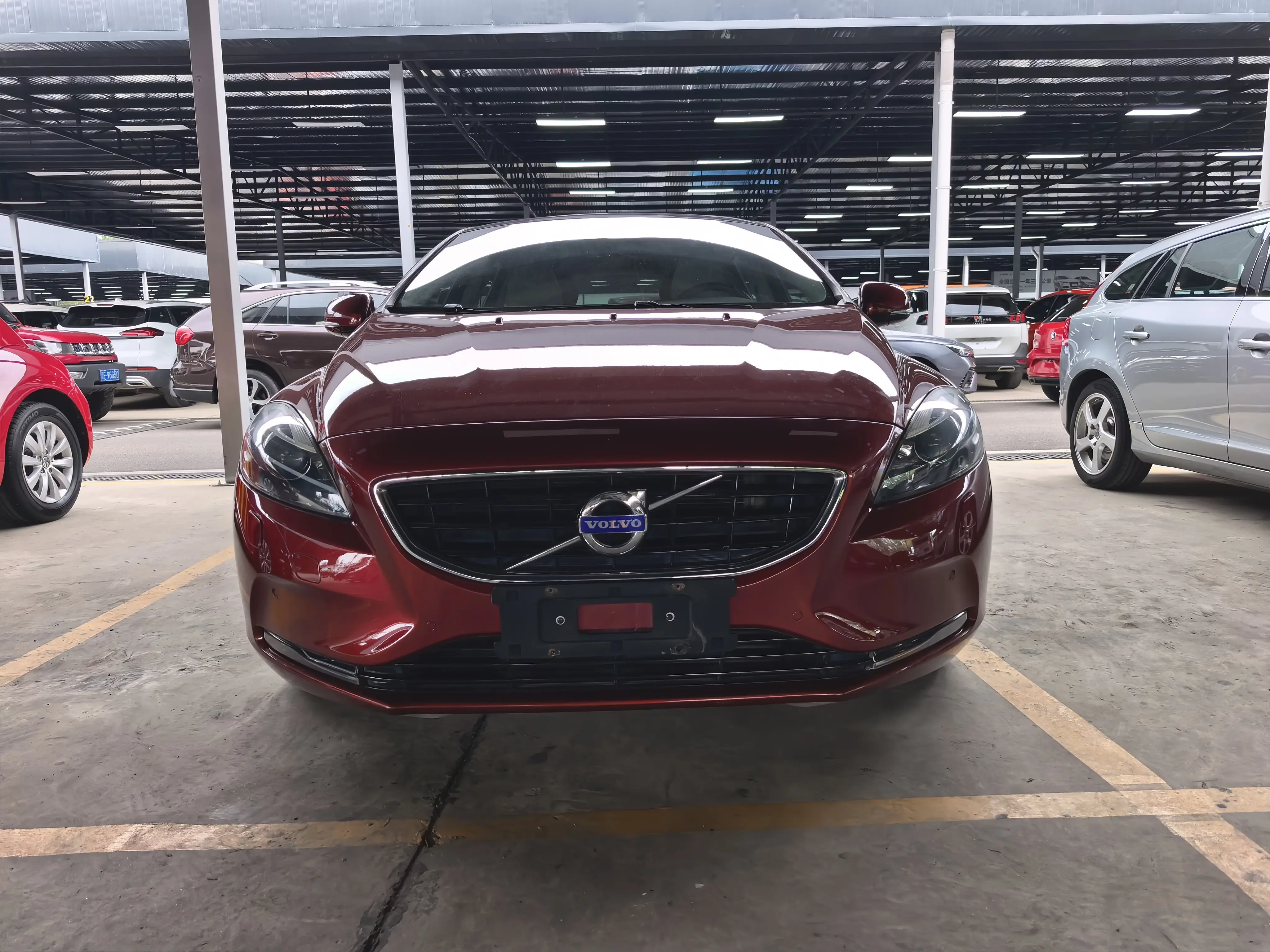 Volvo V40