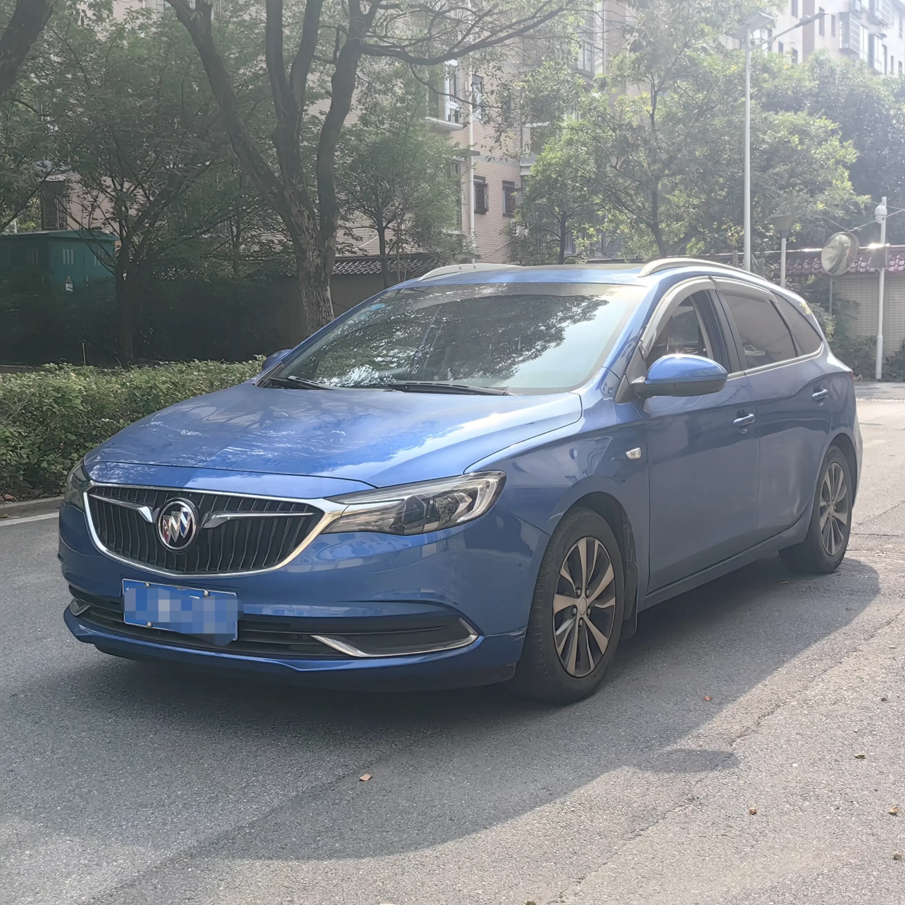 Buick Yue Lang  из Китая