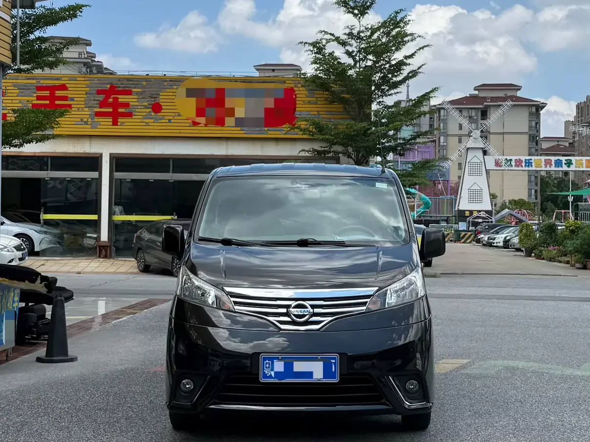 Nissan NV200