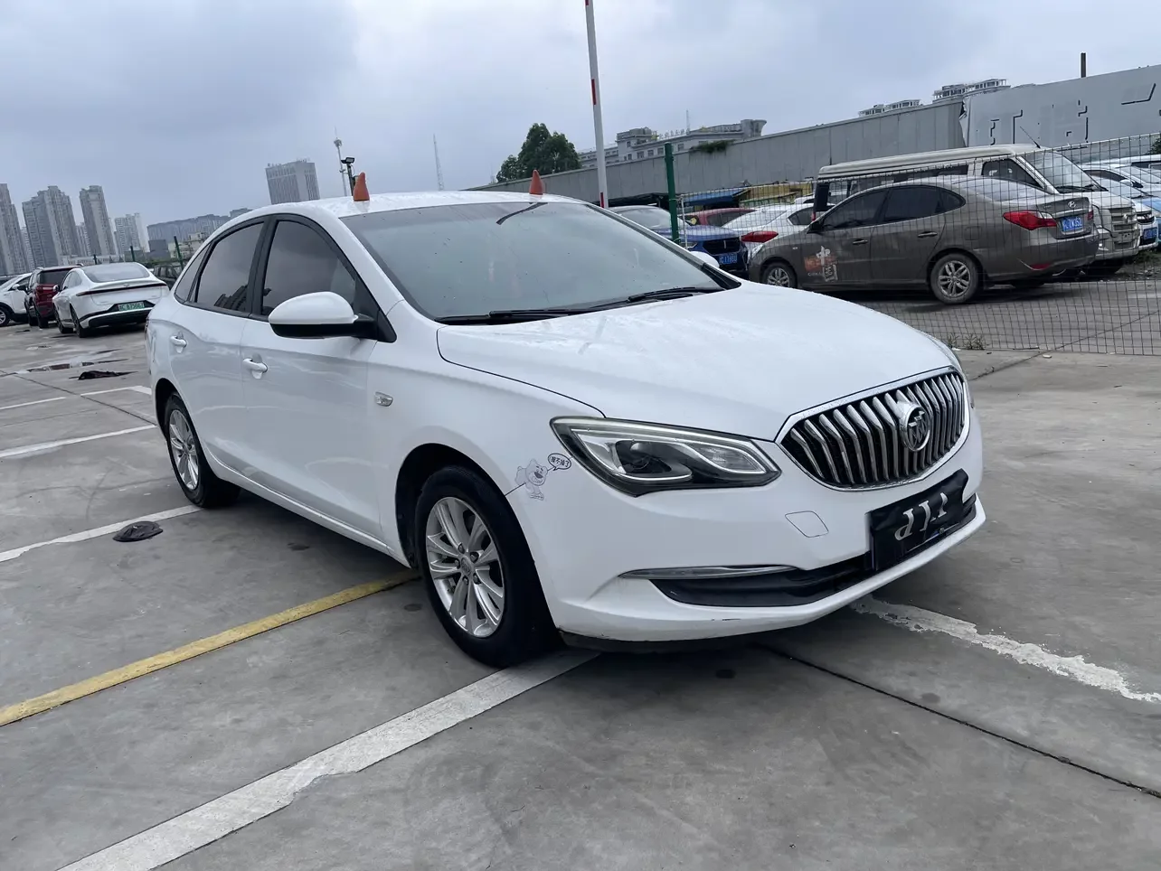 Buick Yinglang