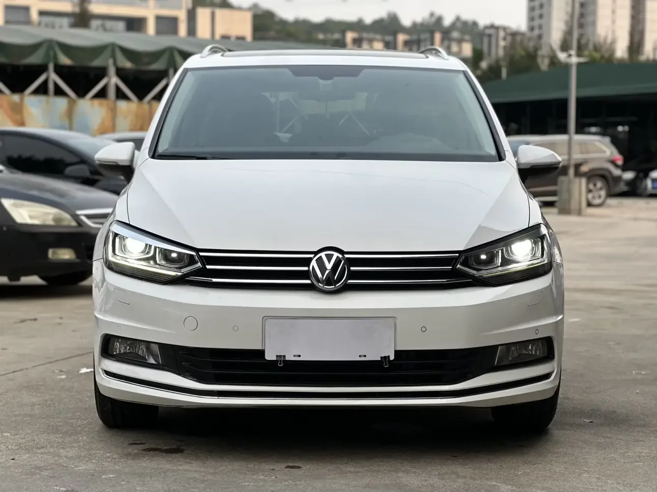 Volkswagen Touran L