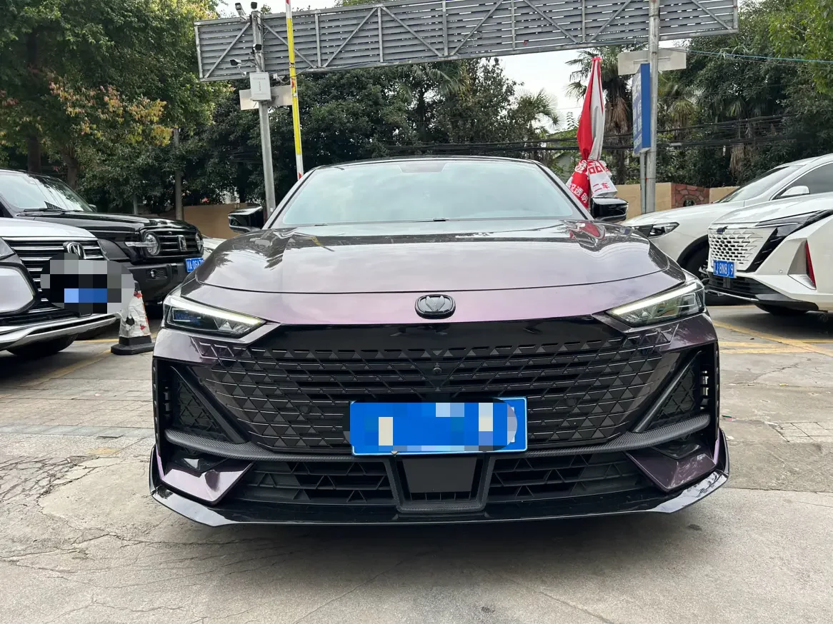 Changan UNI-V