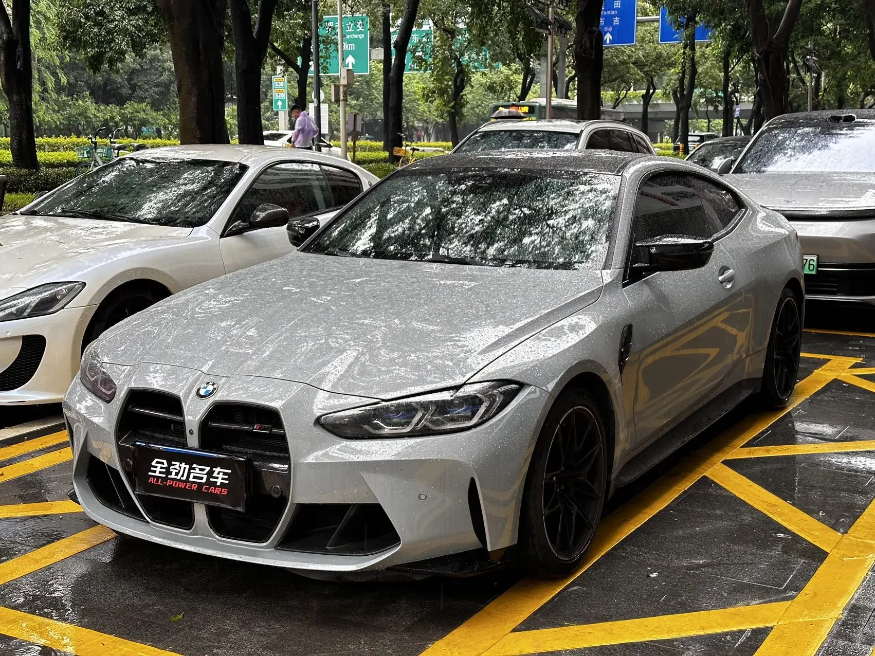 BMW M4