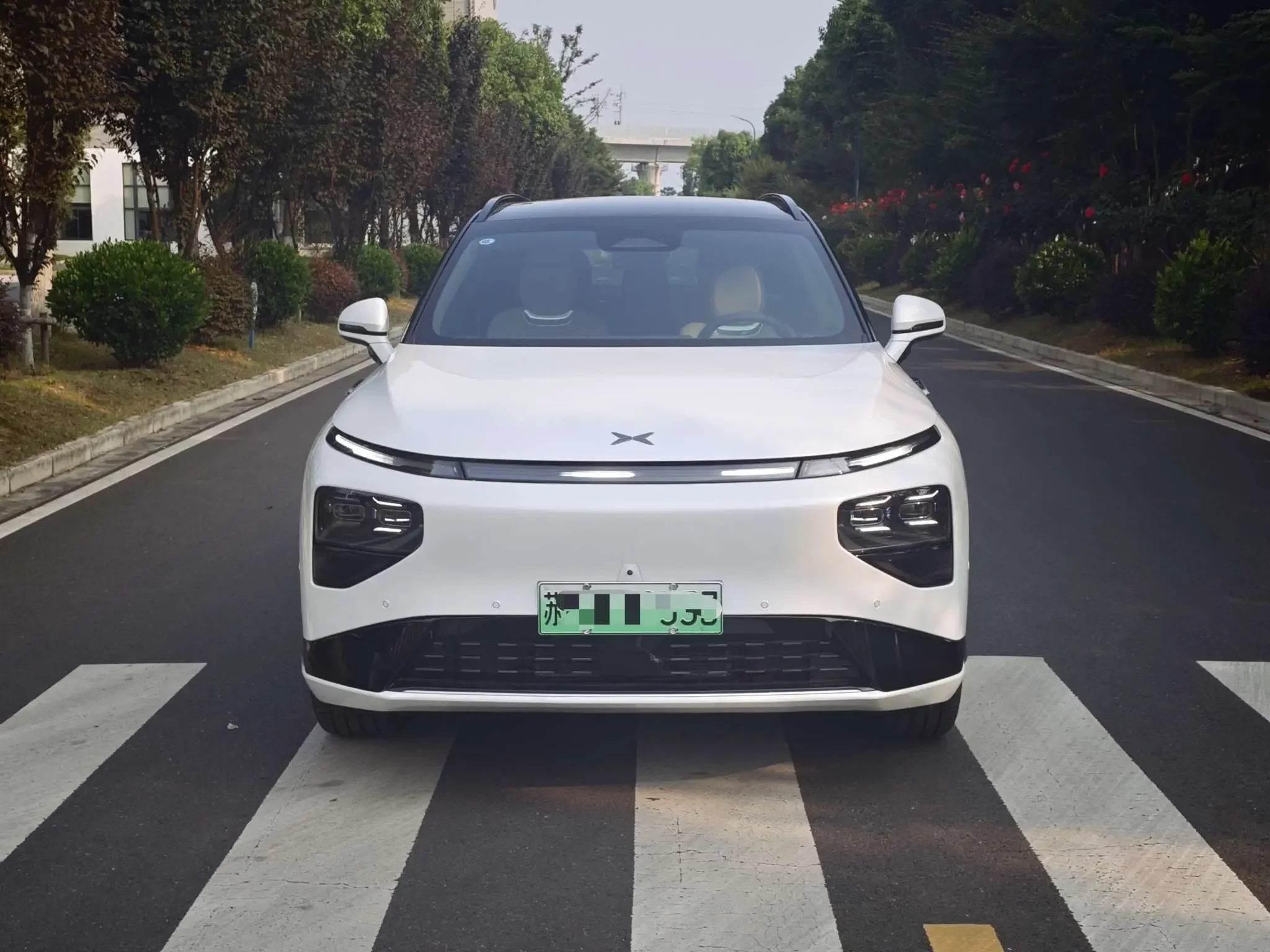 Xpeng G9