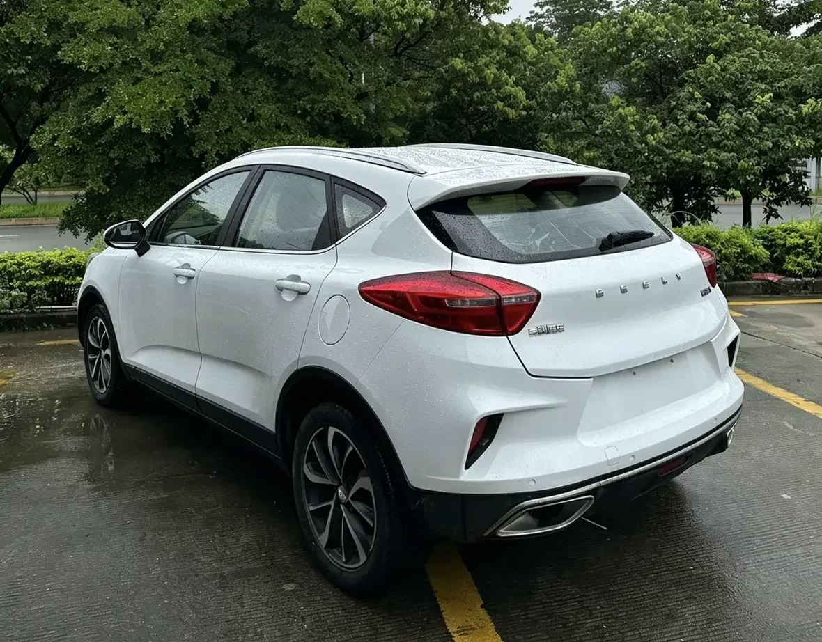 Geely Emgrand GS