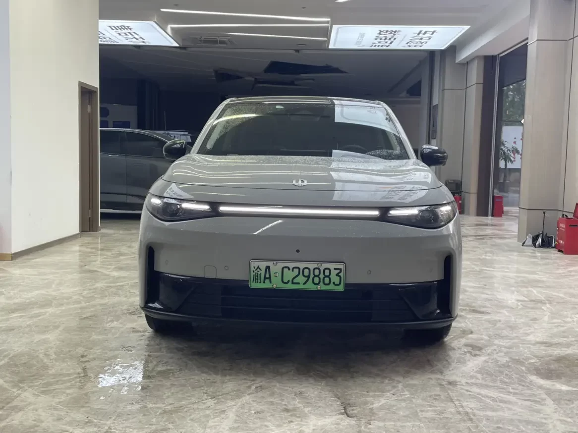 Leapmotor Zero running C10