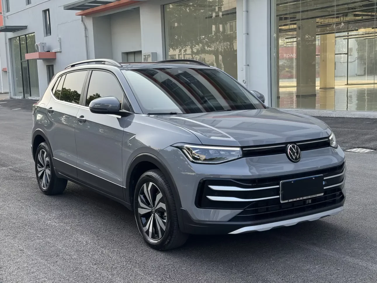 Volkswagen Tharu