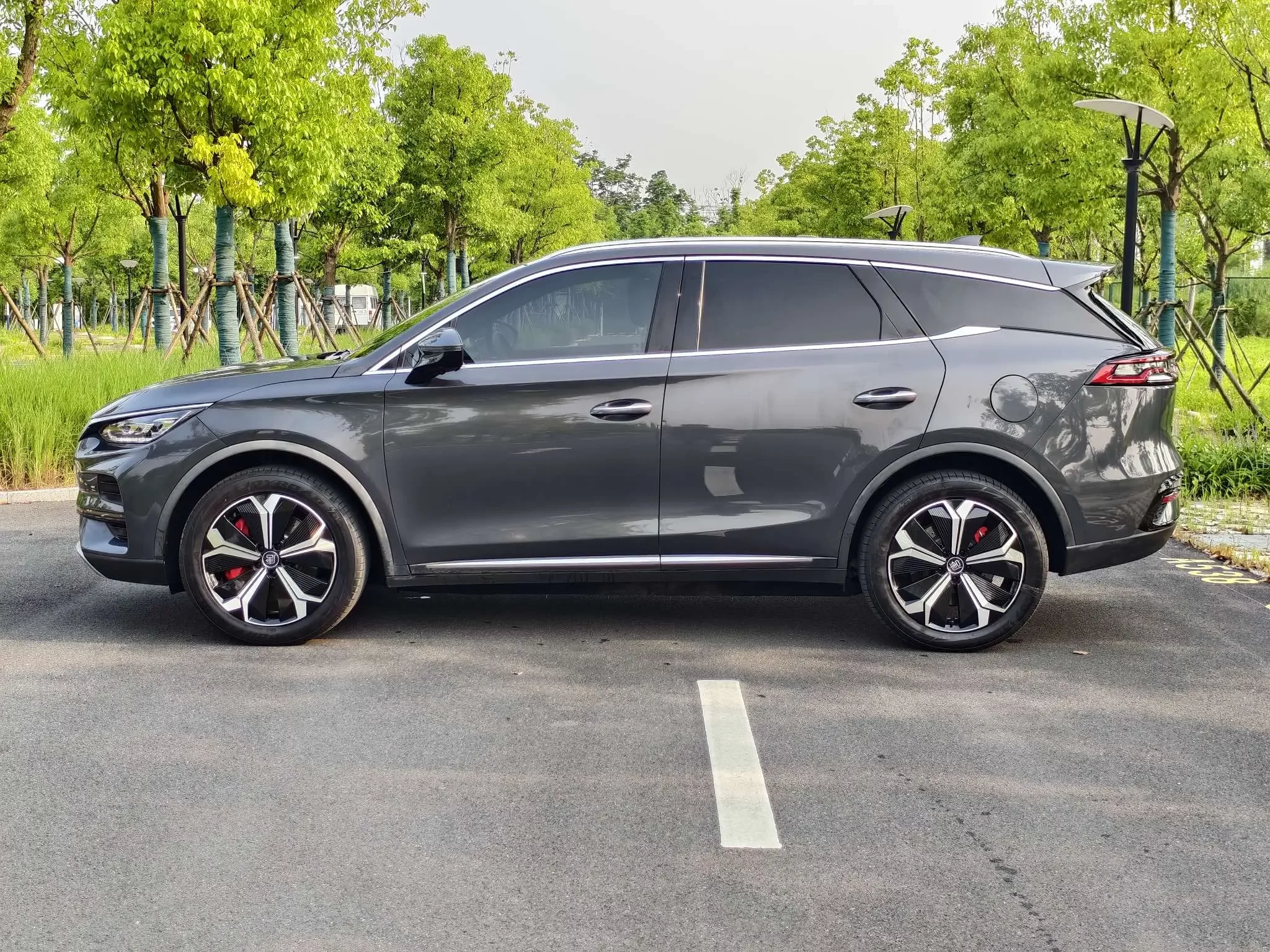 BYD Tang EV