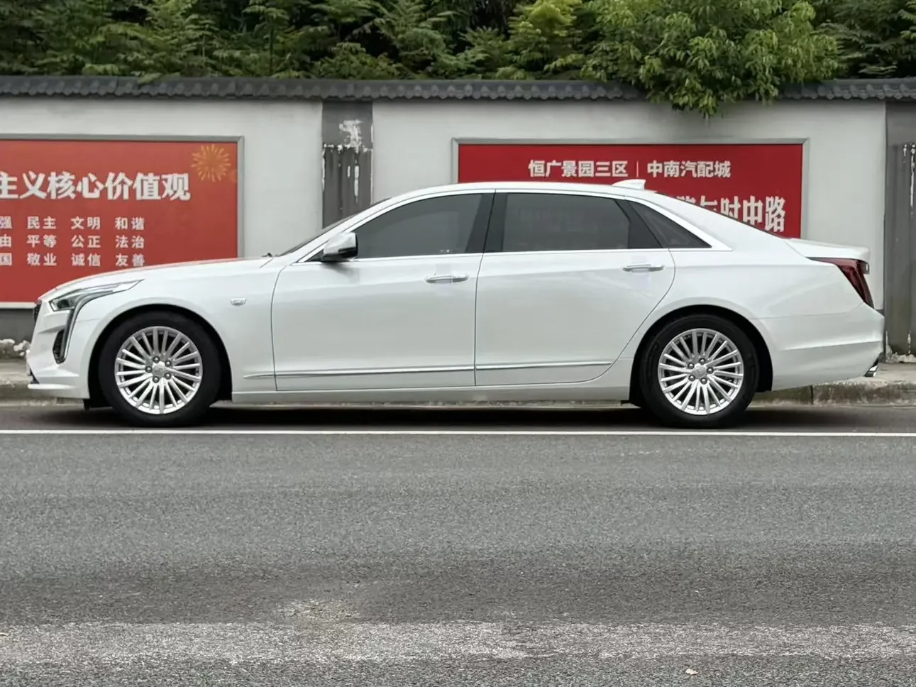 Cadillac CT6