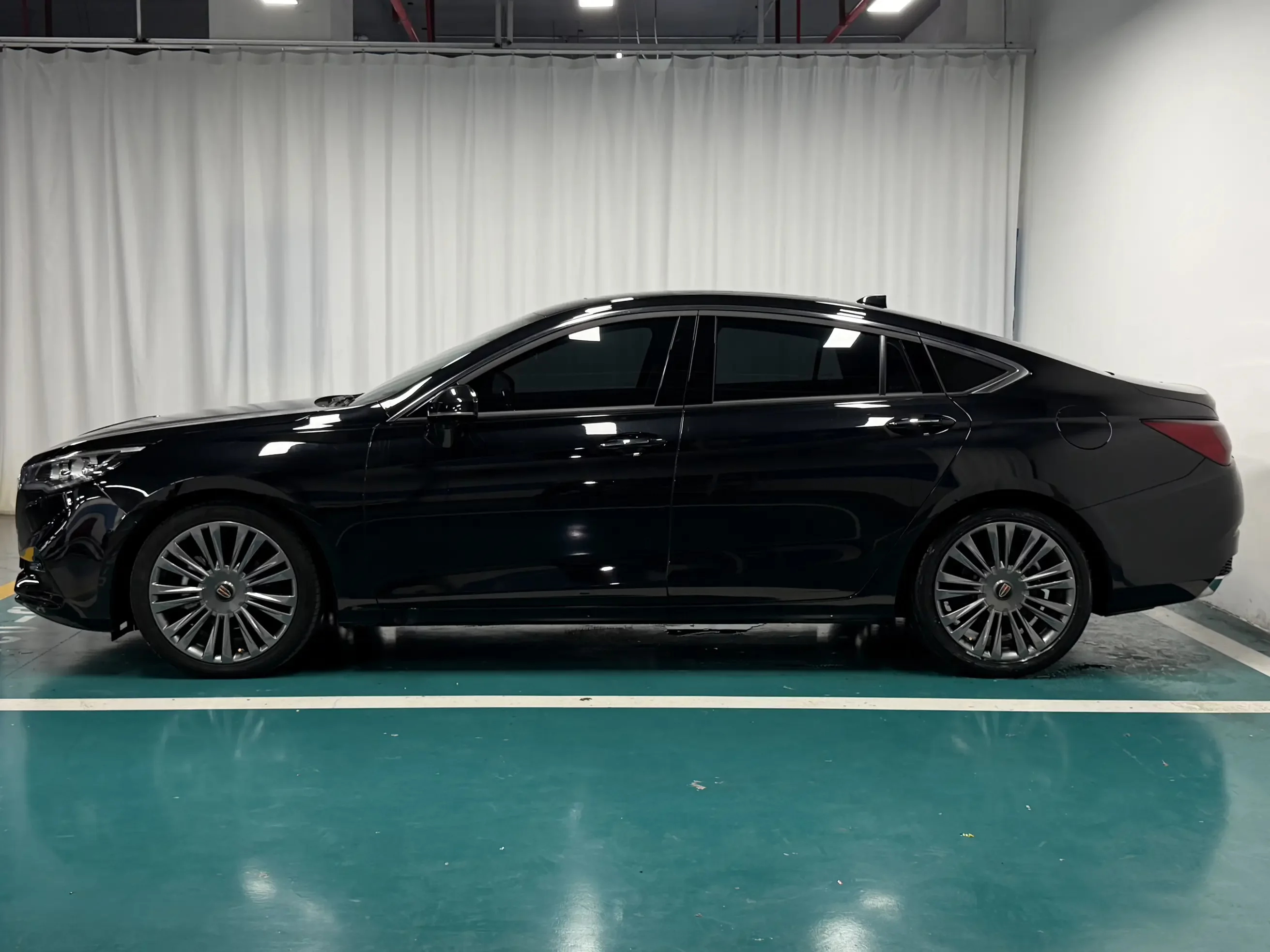 Hongqi H5 classic