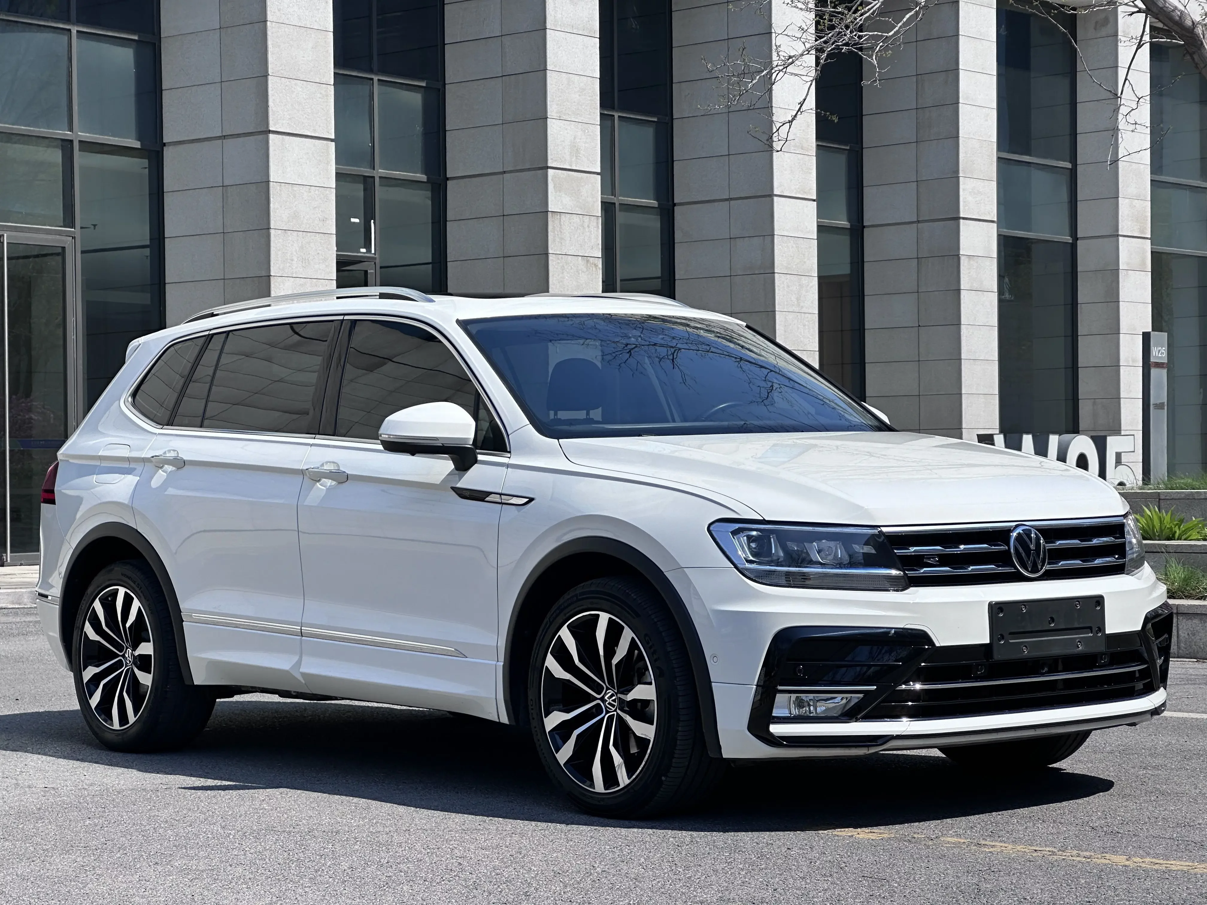 Volkswagen Tiguan L
