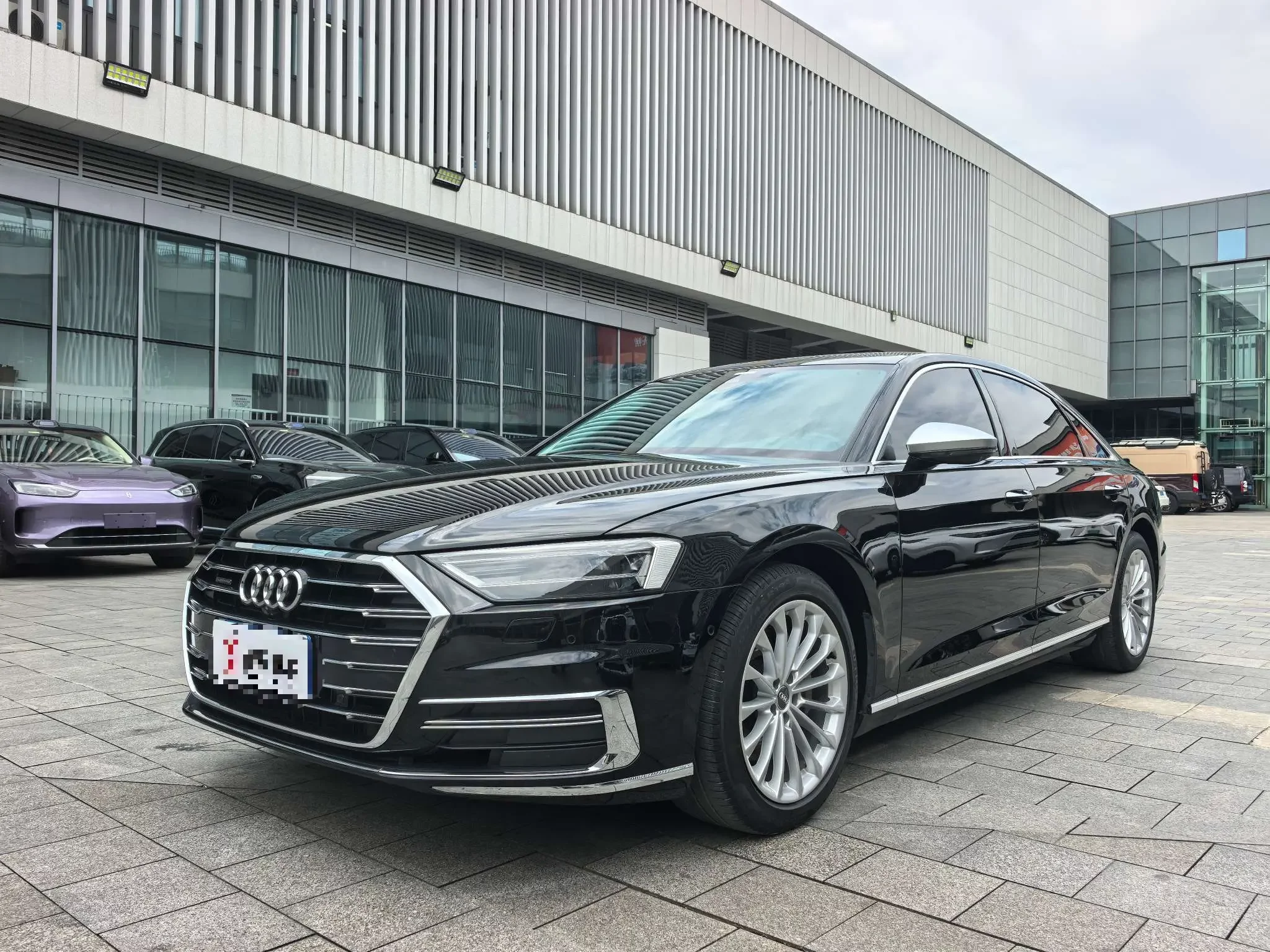 Audi A8