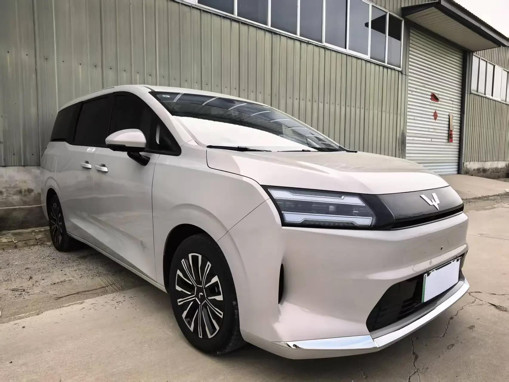 Wuling Starlight 730 EV