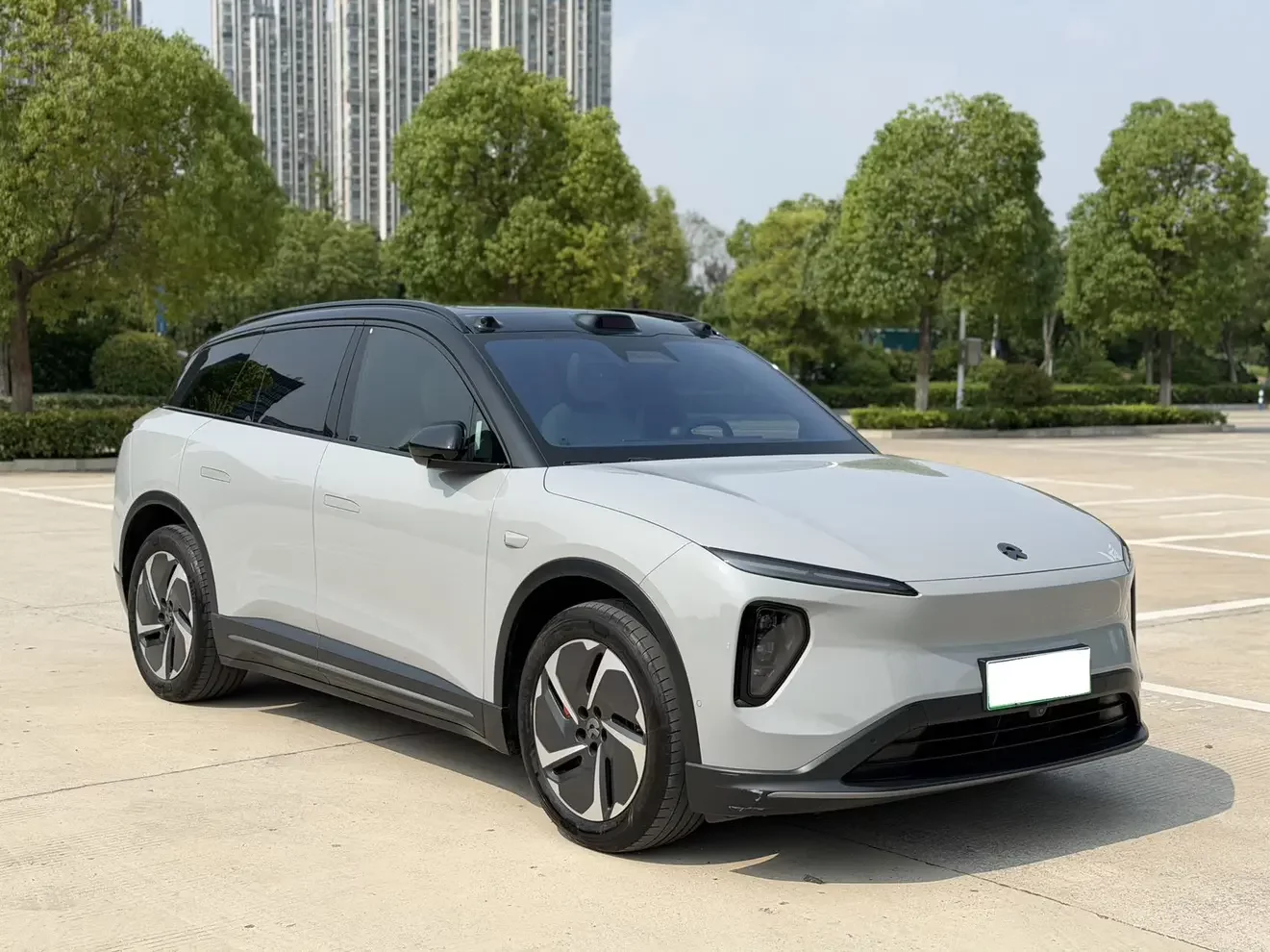 NIO ES6