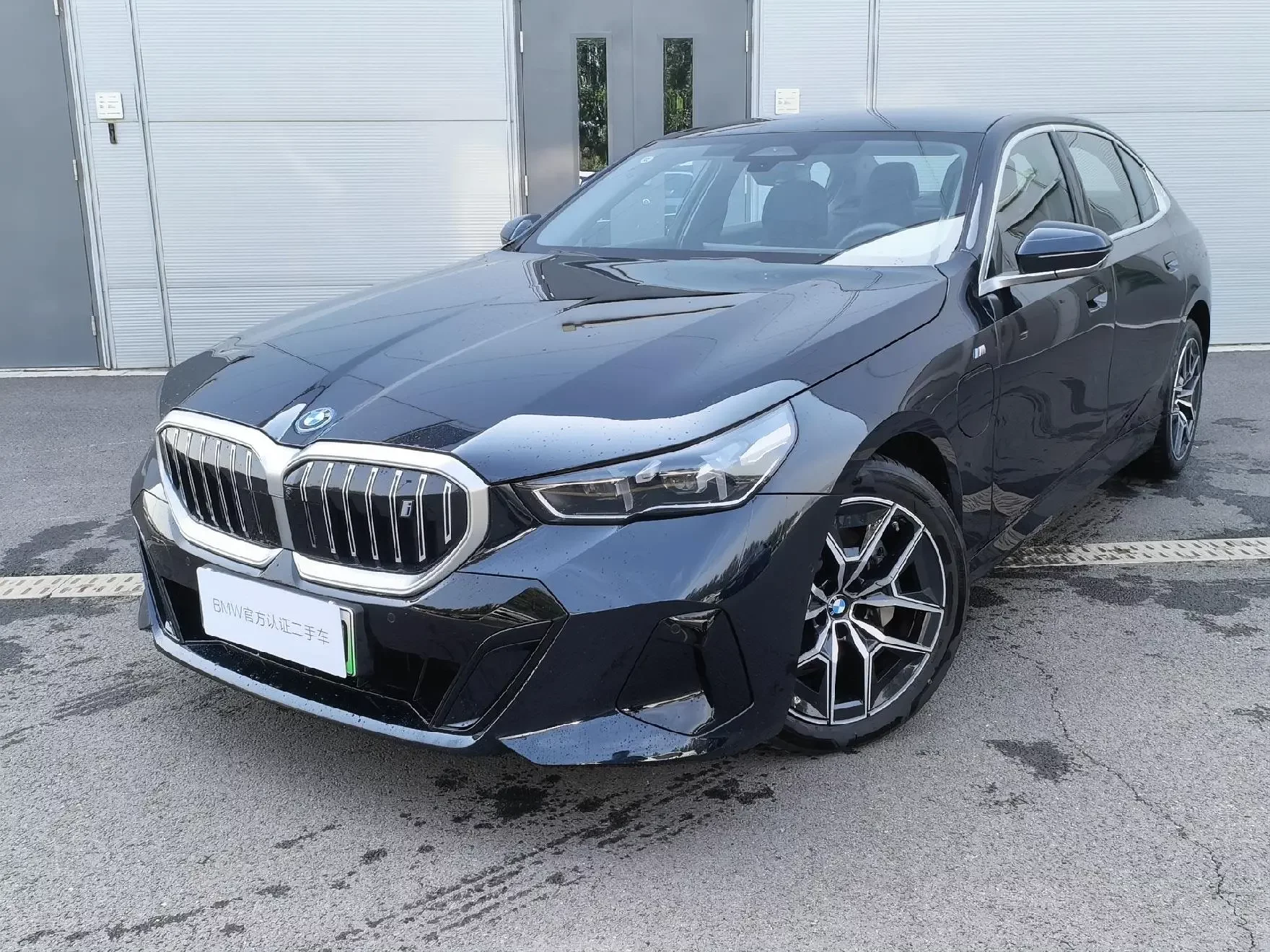 BMW i5