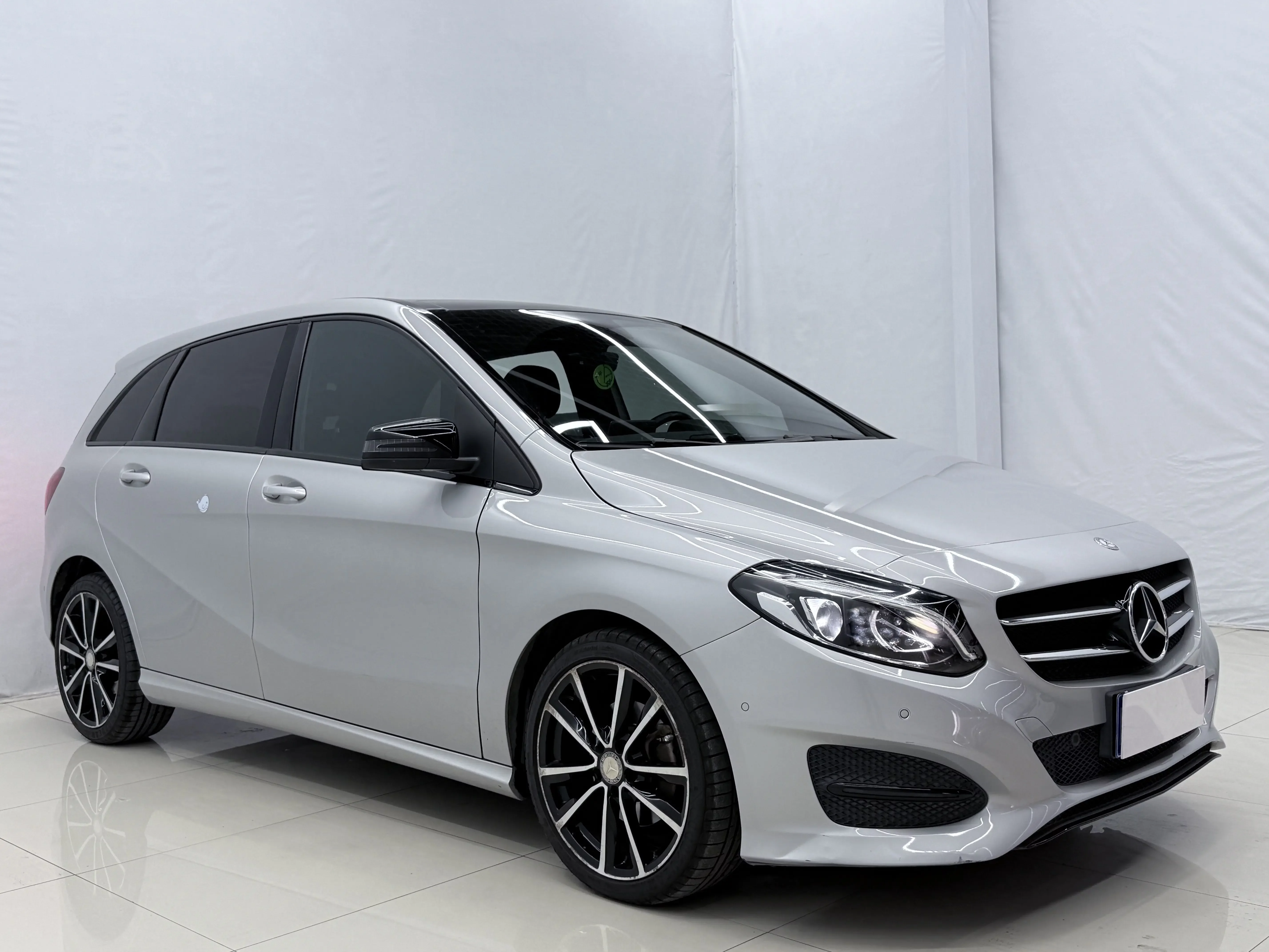 Mercedes-Benz B Class