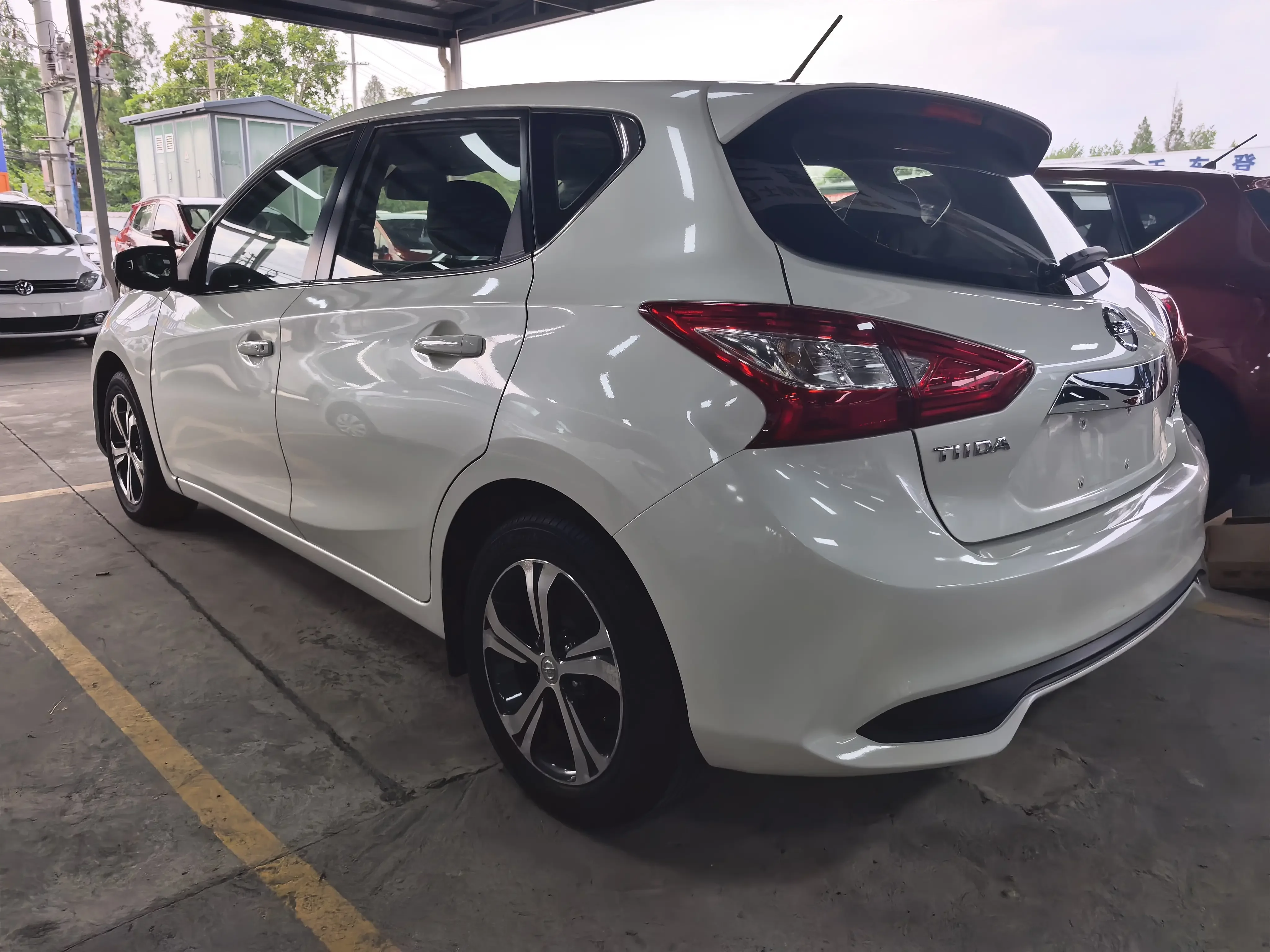 Nissan Tiida