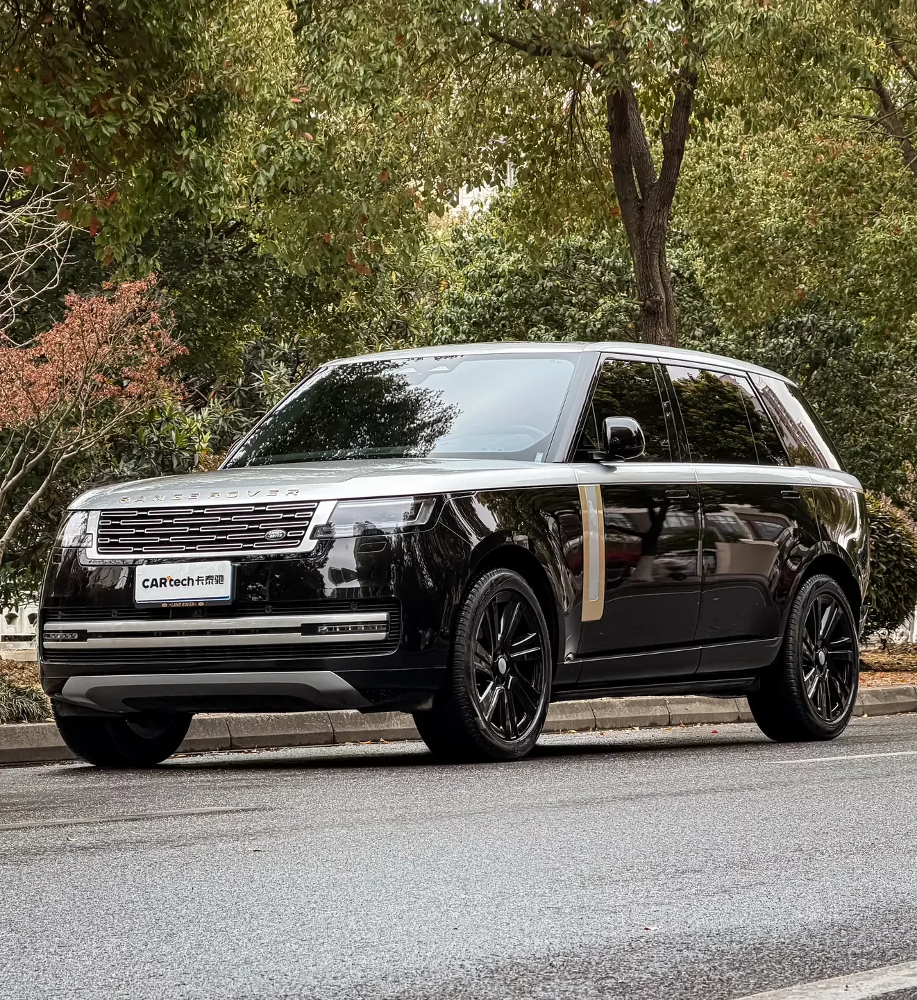 Land Rover range rover