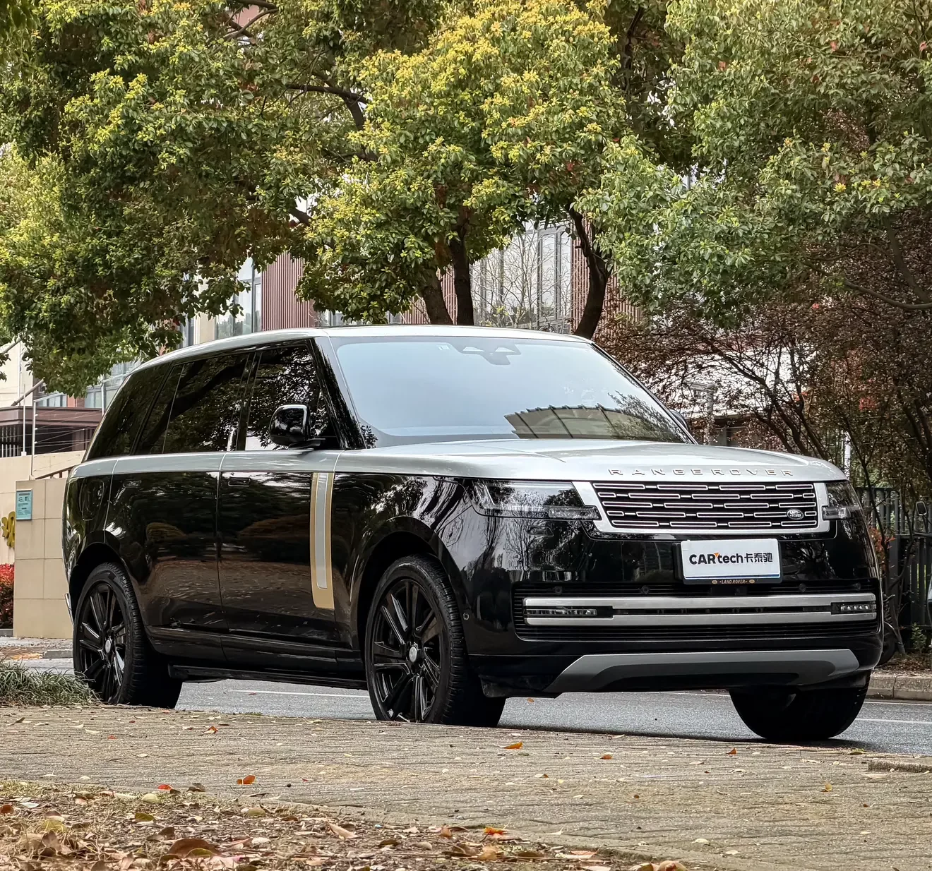 Land Rover range rover