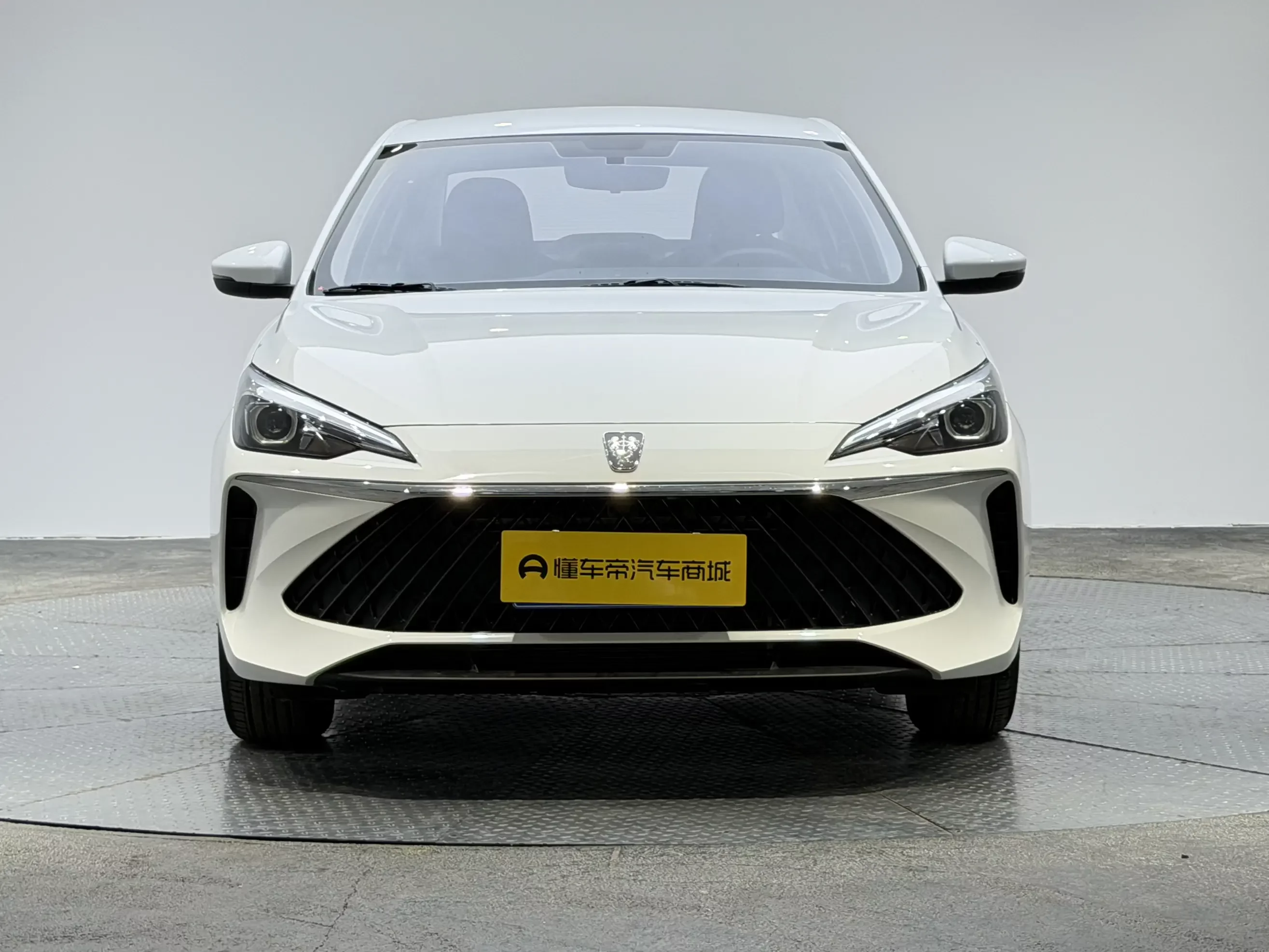 Roewe i5