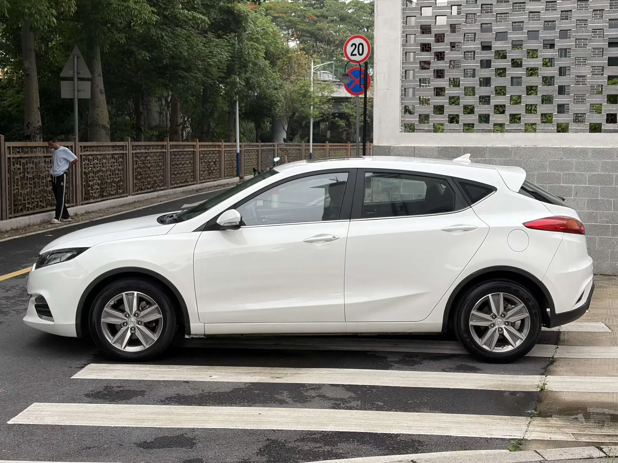 Changan Eado XT
