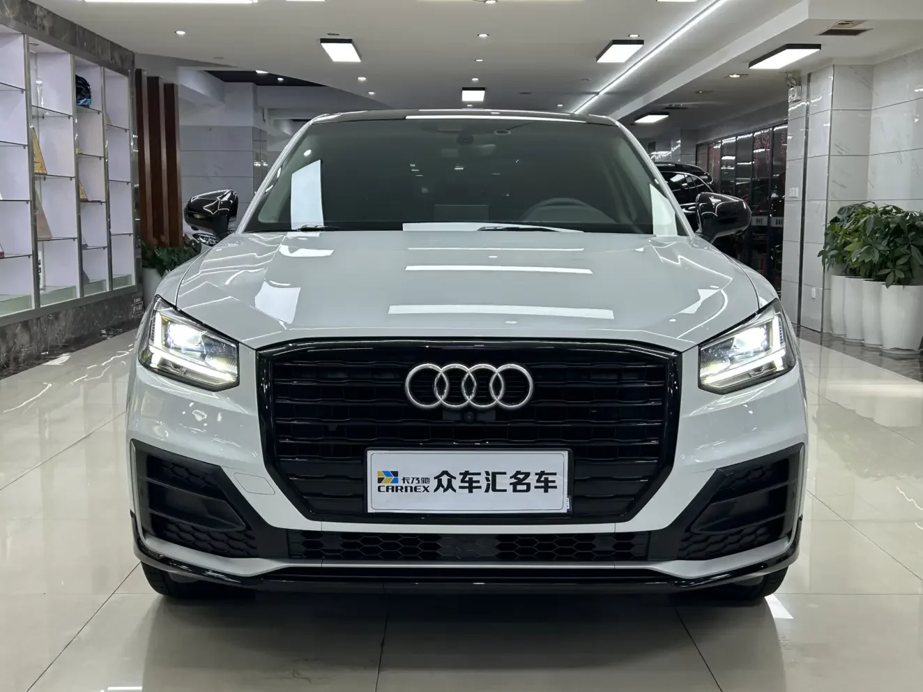 Audi Q2L